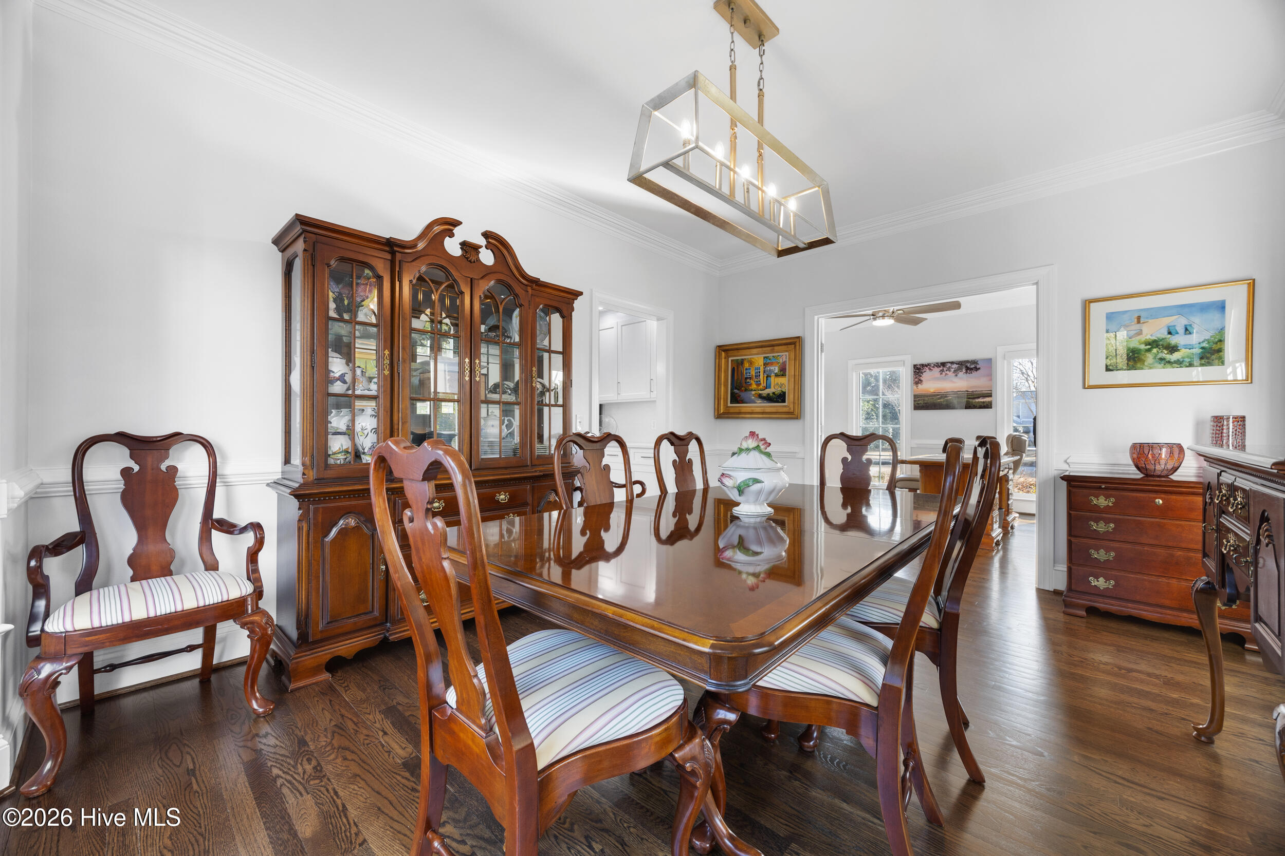 100553782 | Photo 30