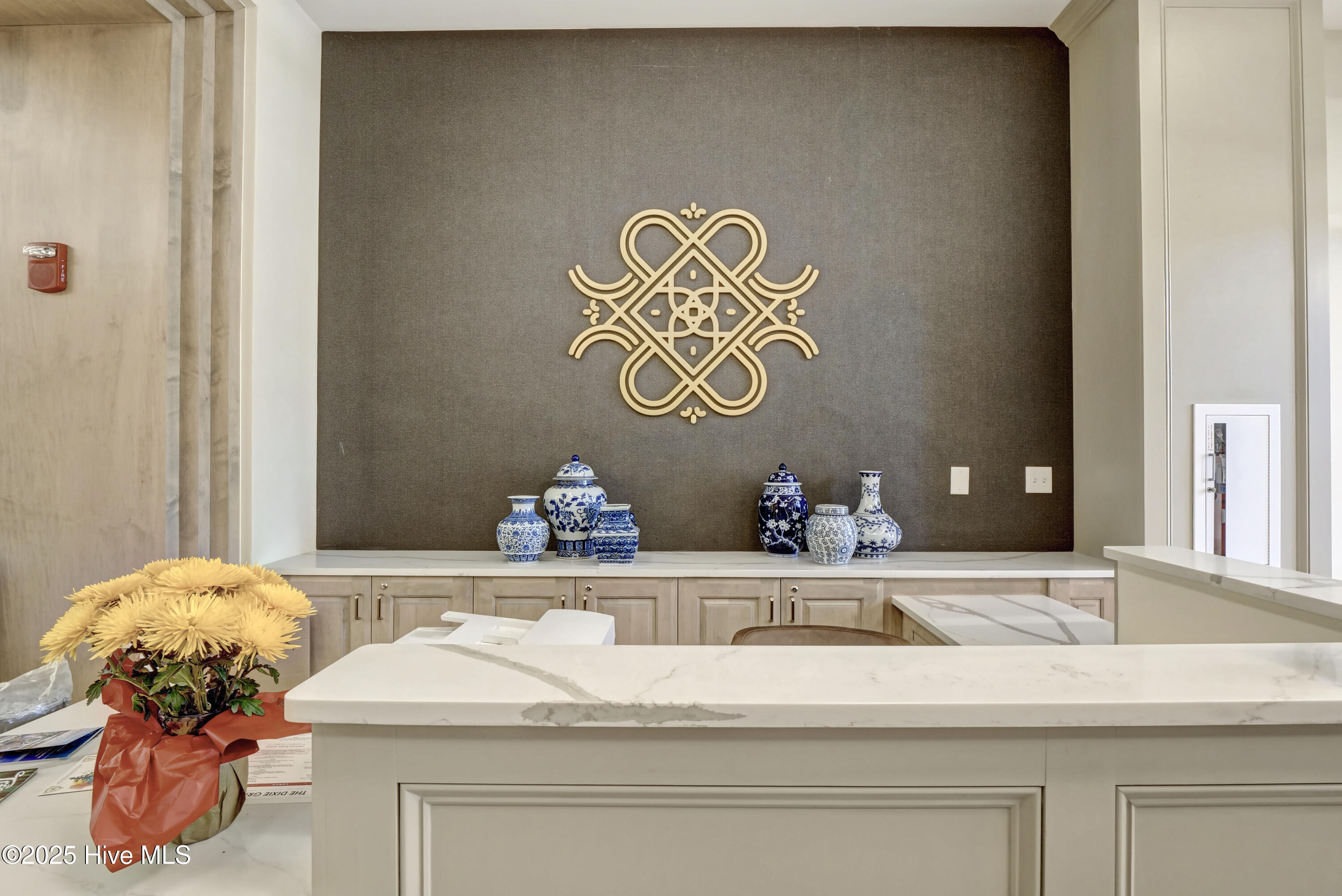 100556098 | Photo 26