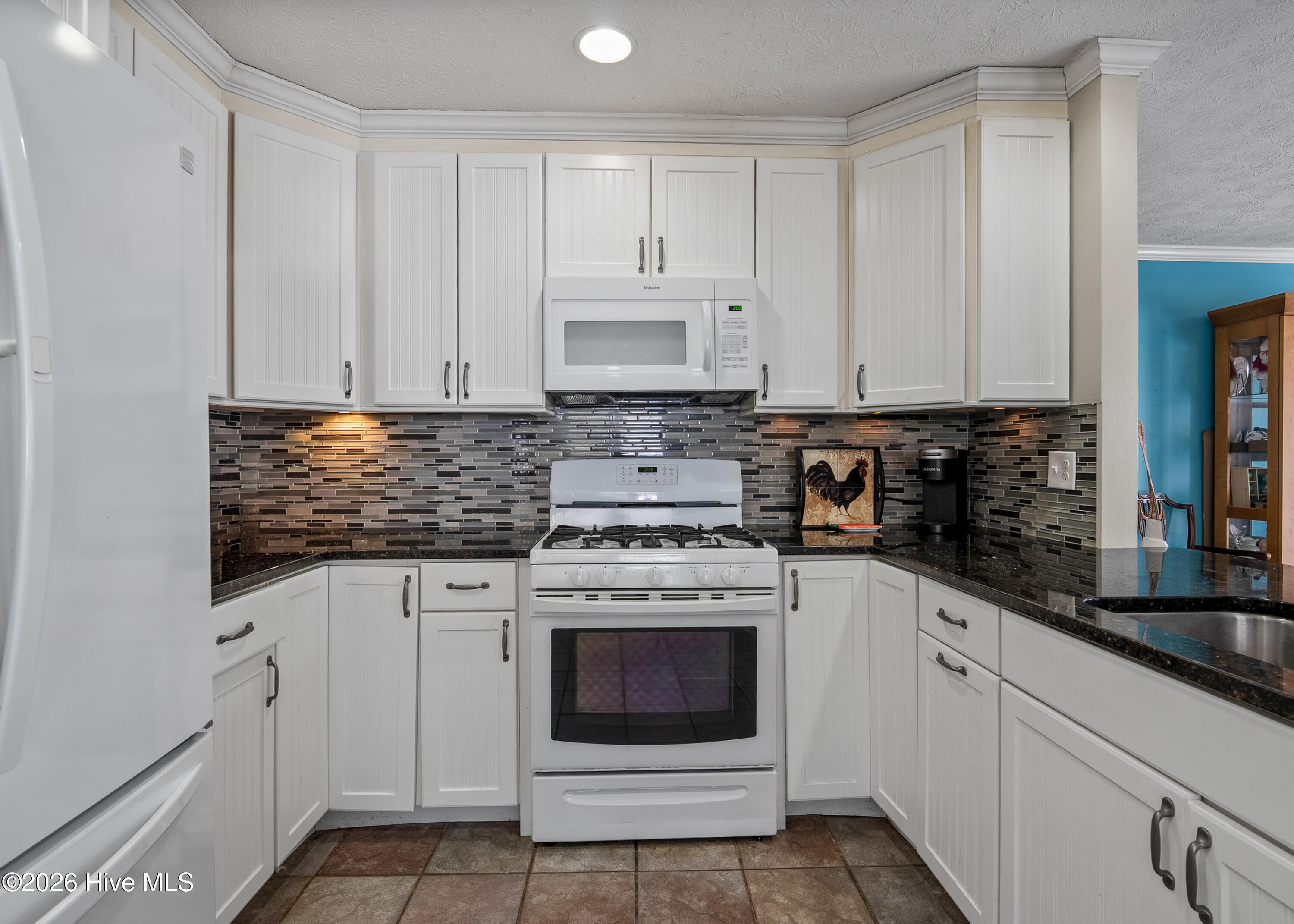 100557025 | Photo 11