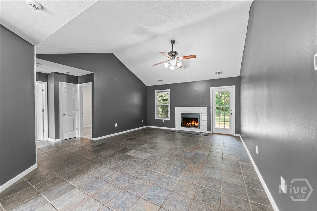 4th image of 185 Jimmy Reynolds Dr, Jefferson, GA 30549 | MLS# CL361707