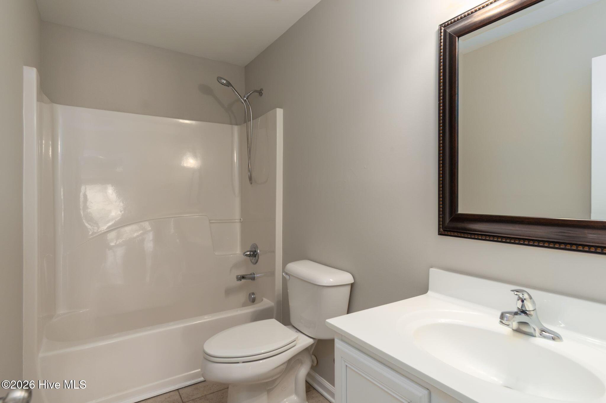 100555153 | Photo 23