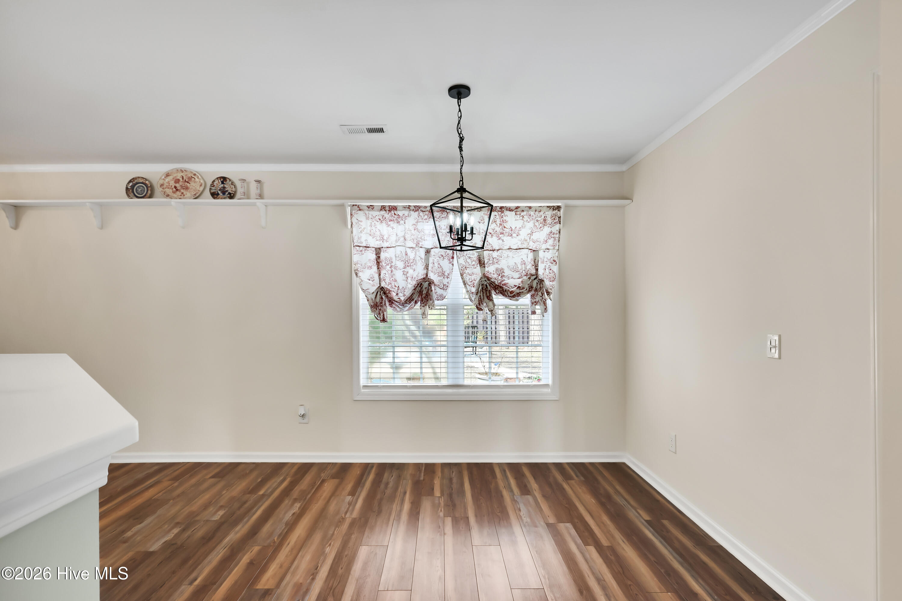 100553691 | Photo 13