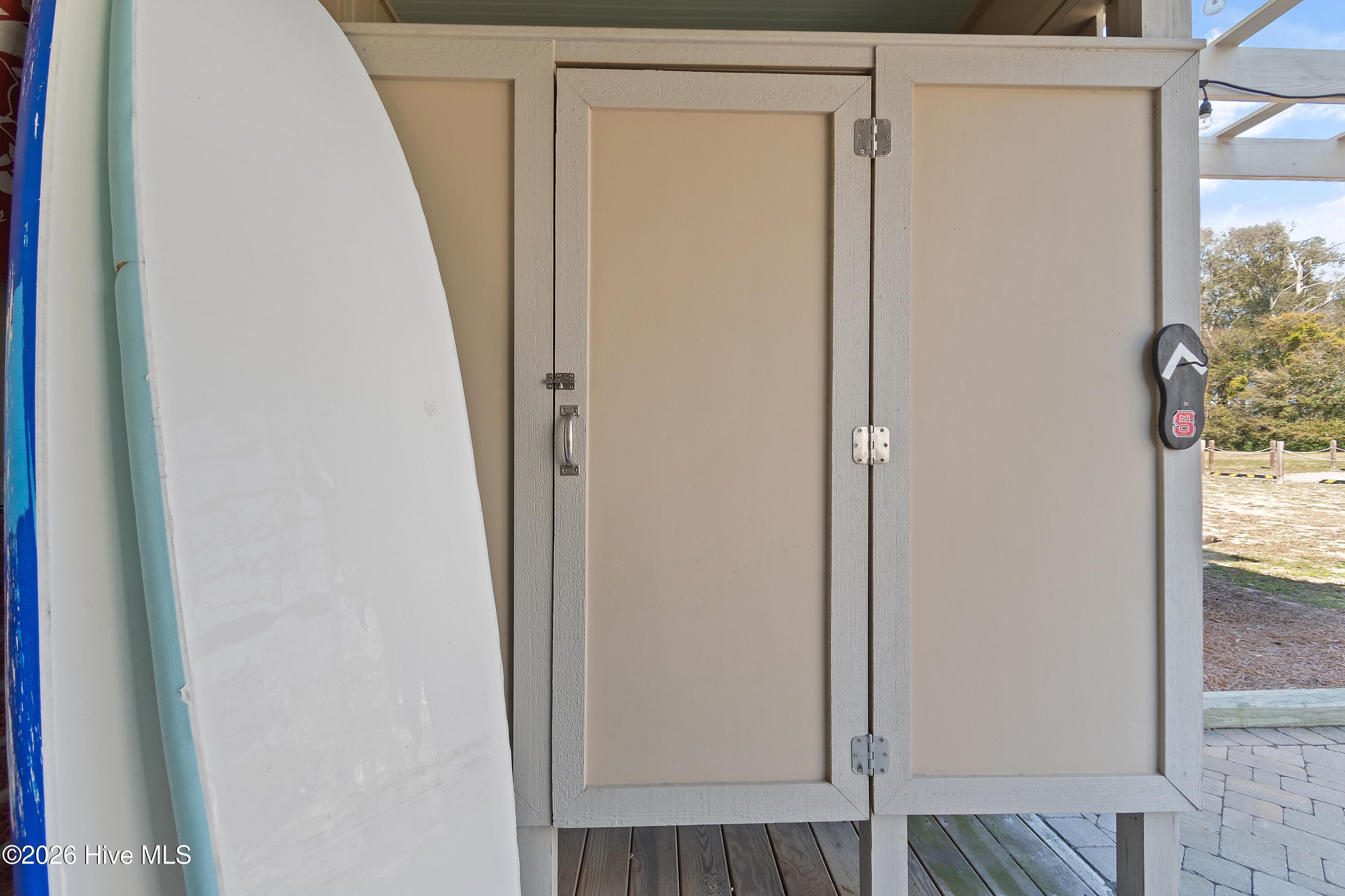 100558702 | Photo 68