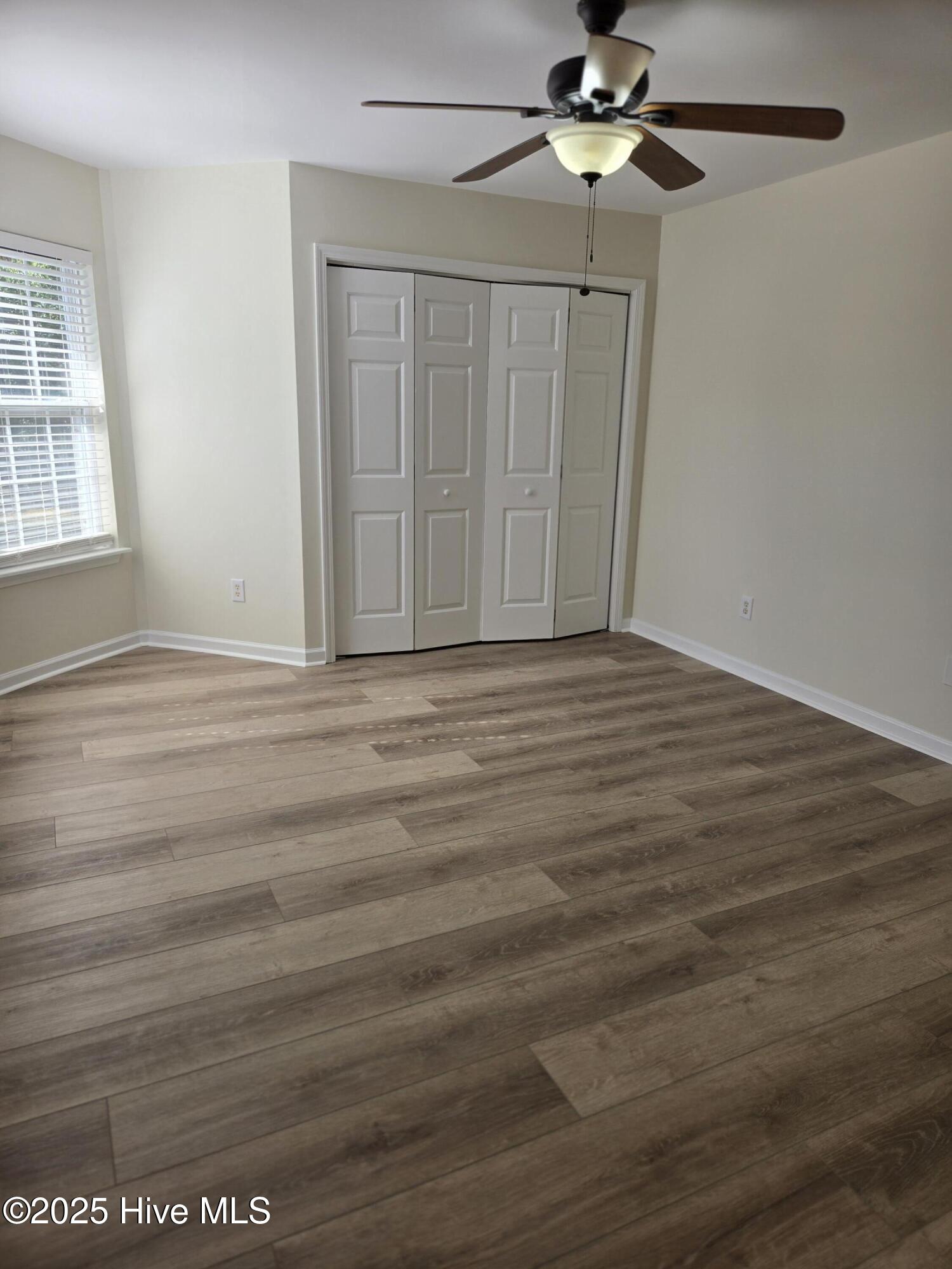 100537725 | Photo 13