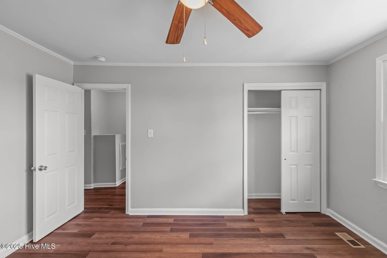 100532312 | Photo 51