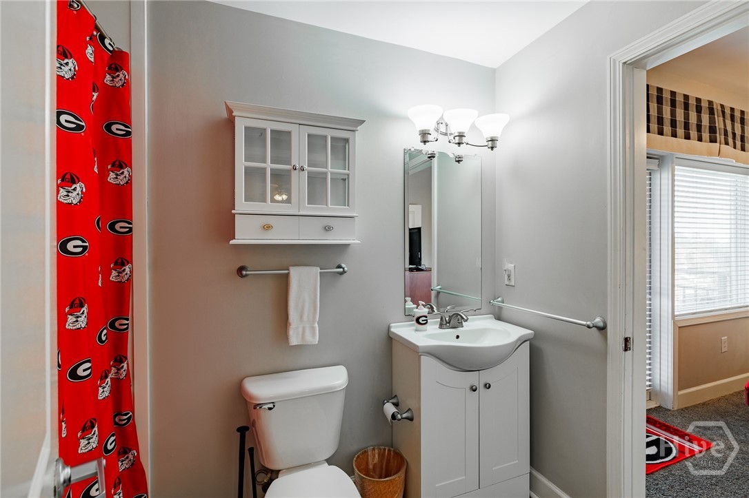 250 W Broad Street 615