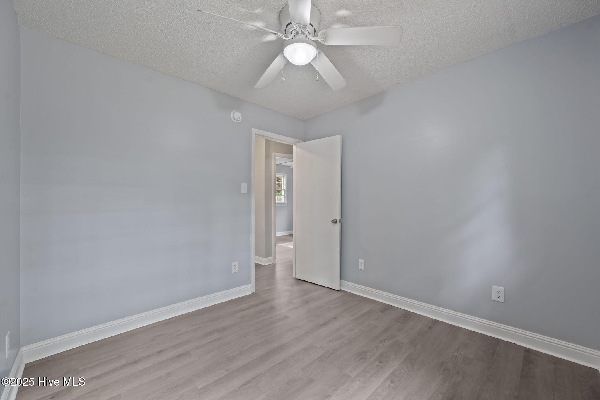 100536002 | Photo 20