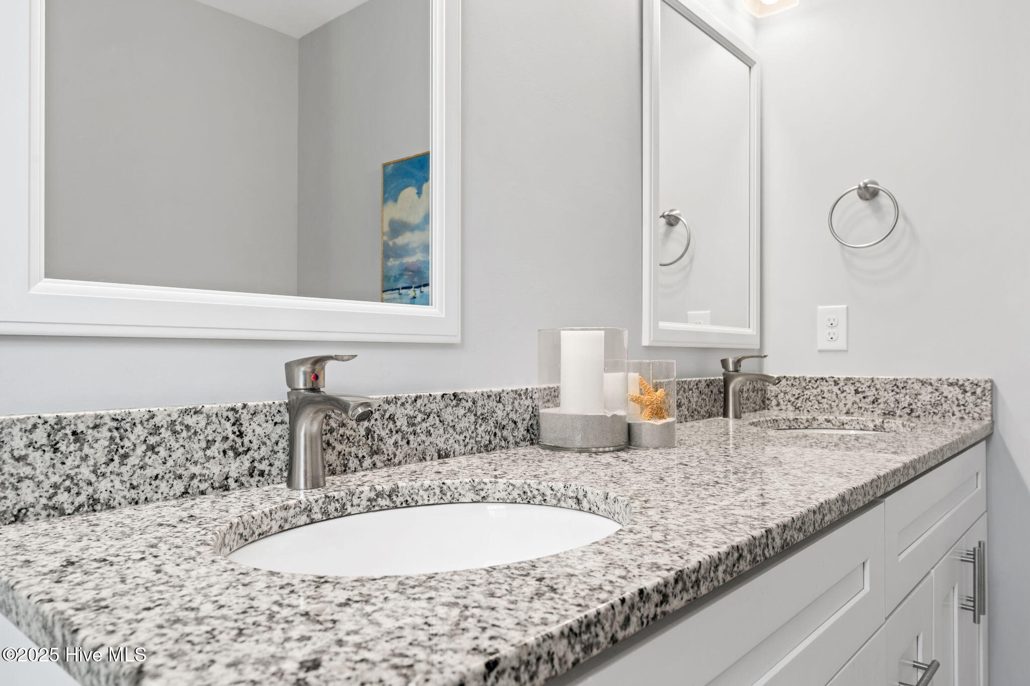 100545093 | Photo 30