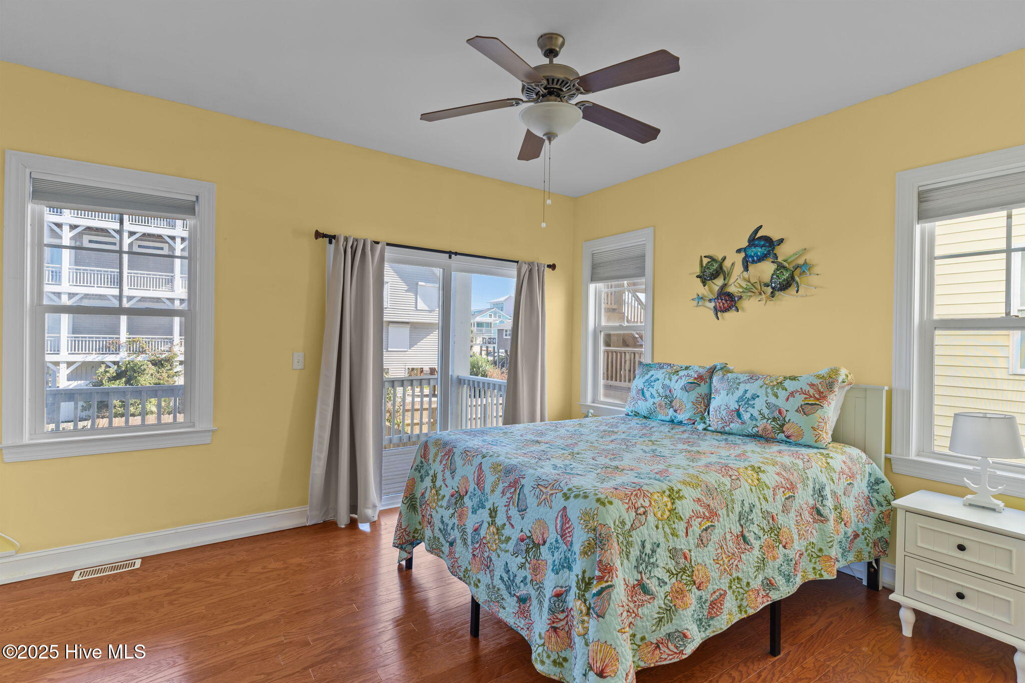 100540778 | Photo 19