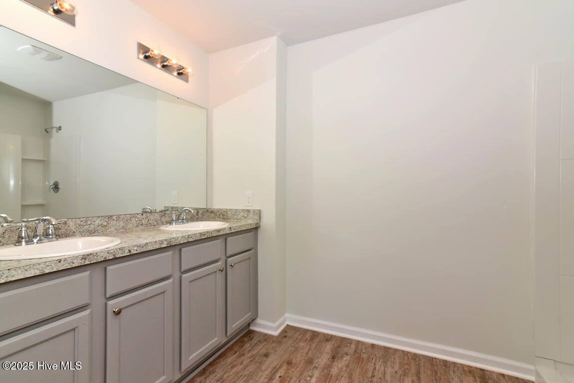 100545551 | Photo 19