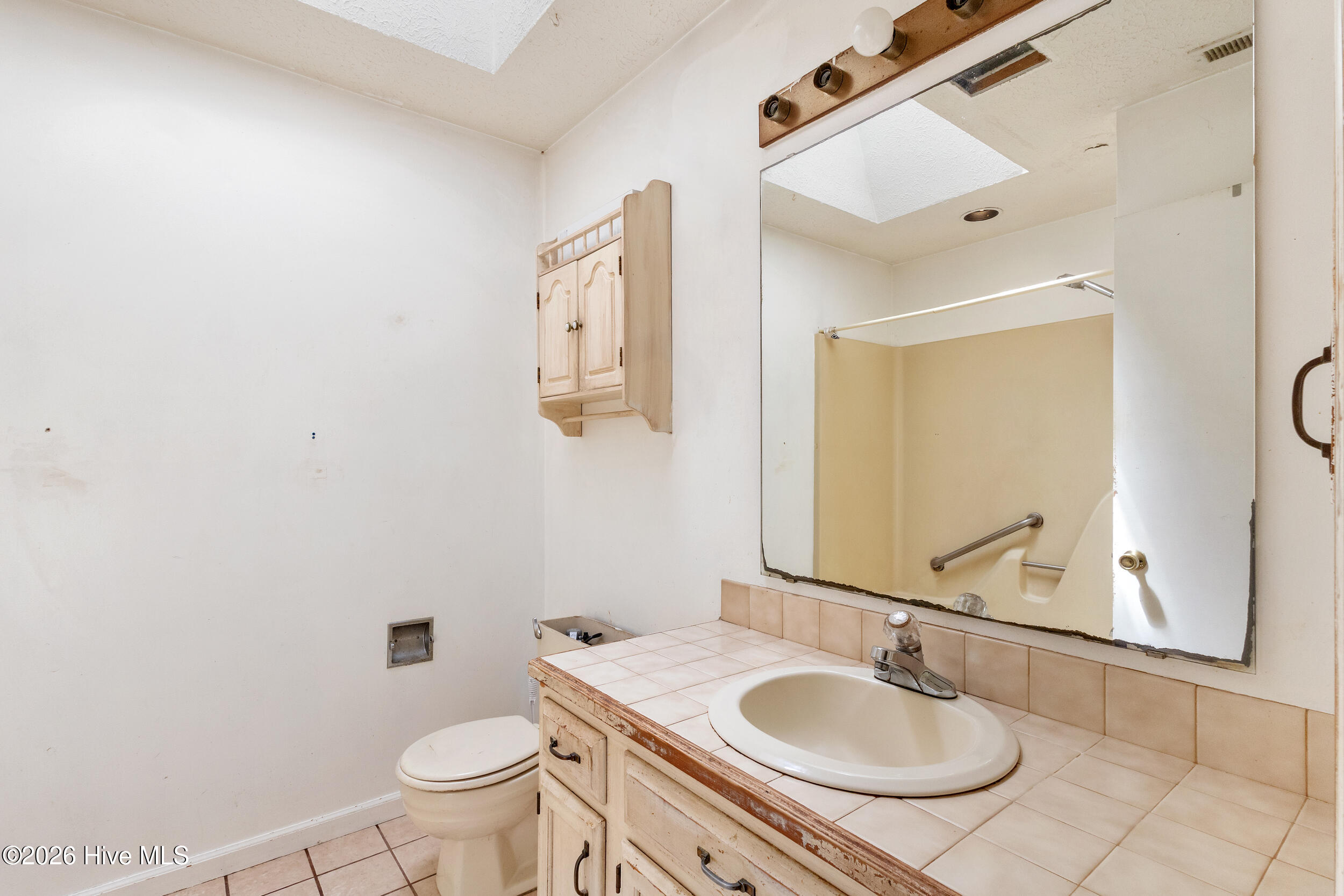 100568035 | Photo 18