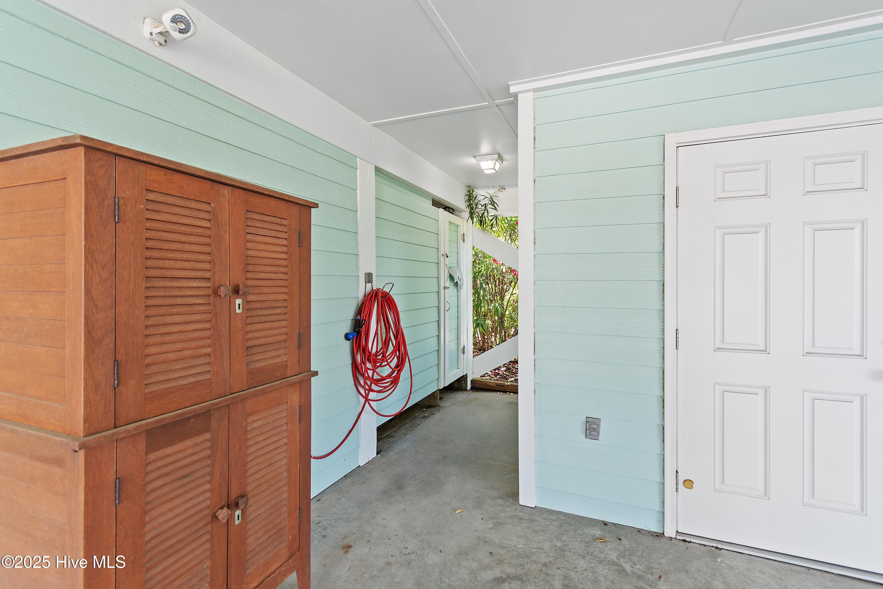 100552755 | Photo 52