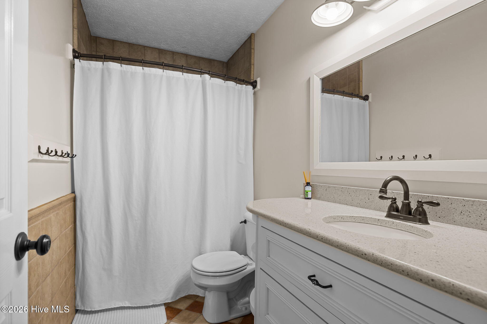 100558206 | Photo 26