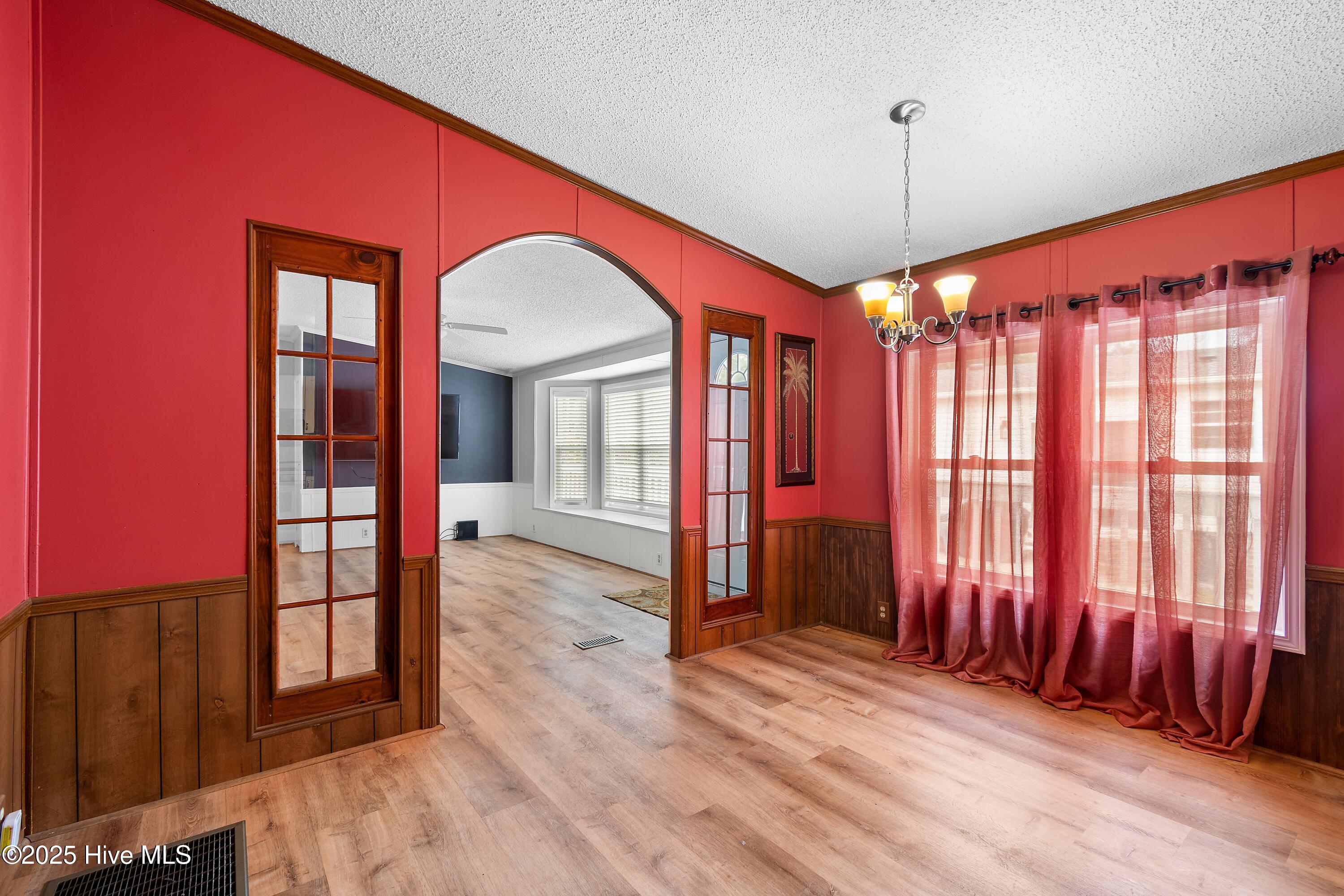 100538927 | Photo 10