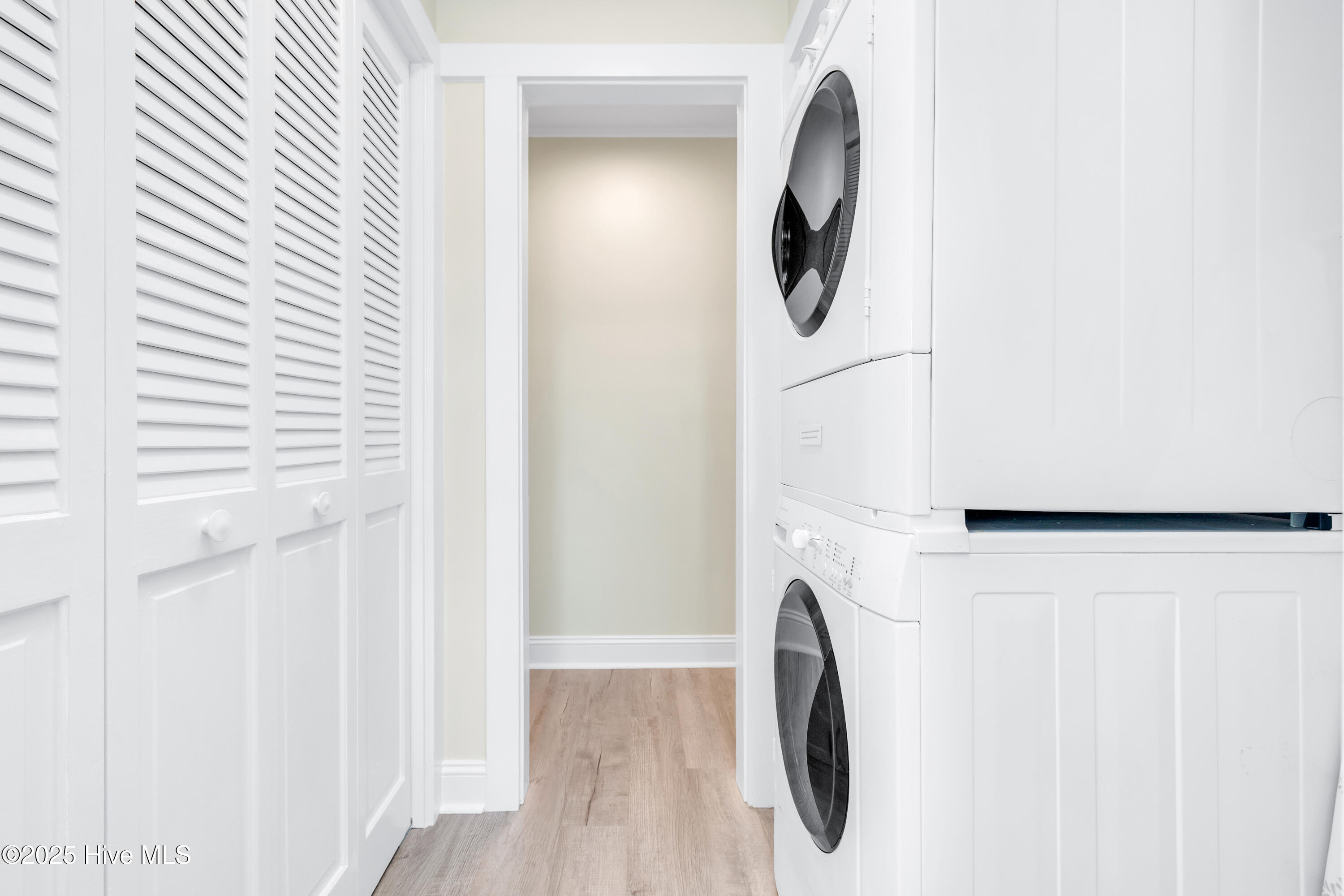 100550005 | Photo 20