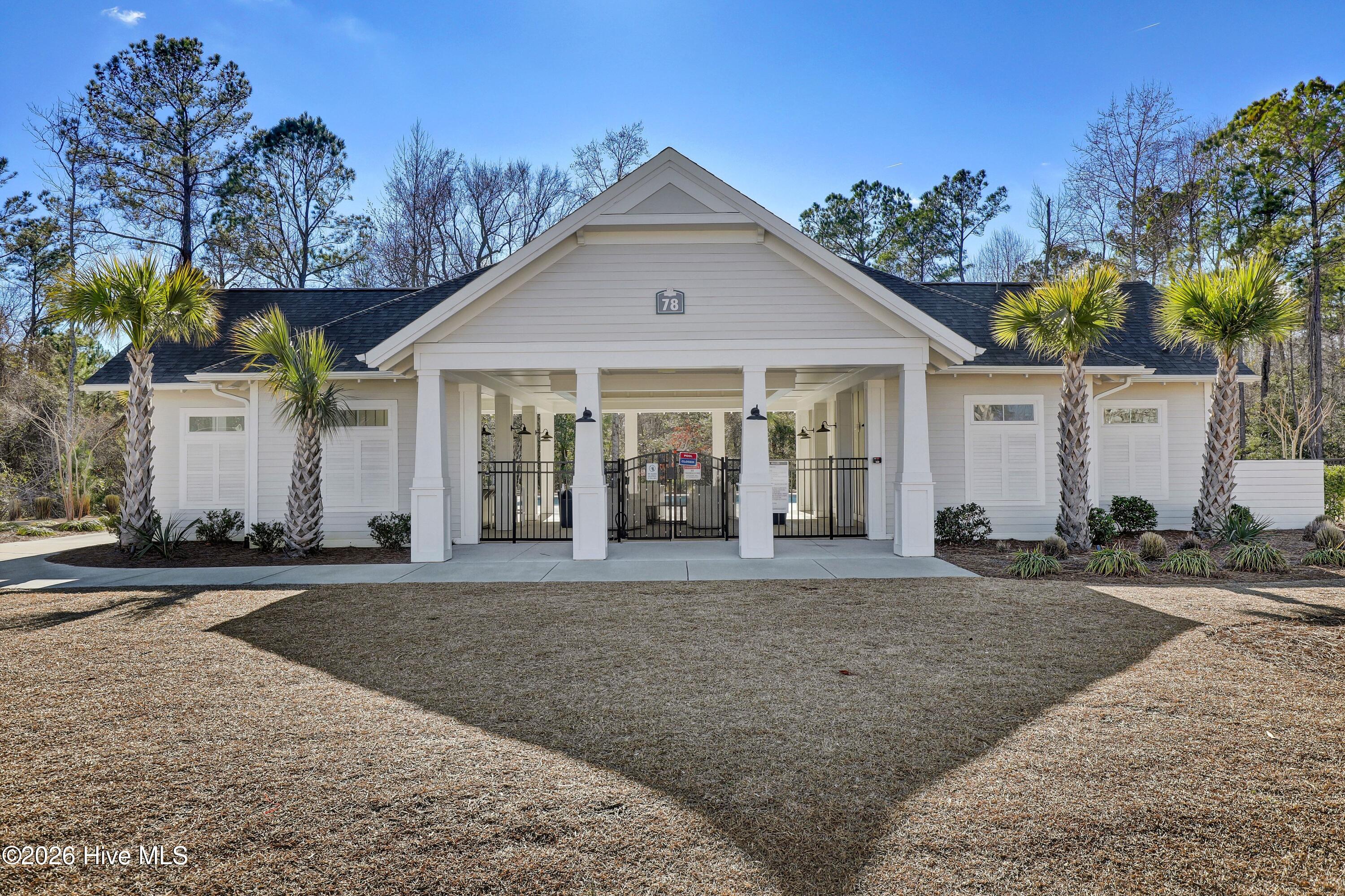 100555385 | Photo 40