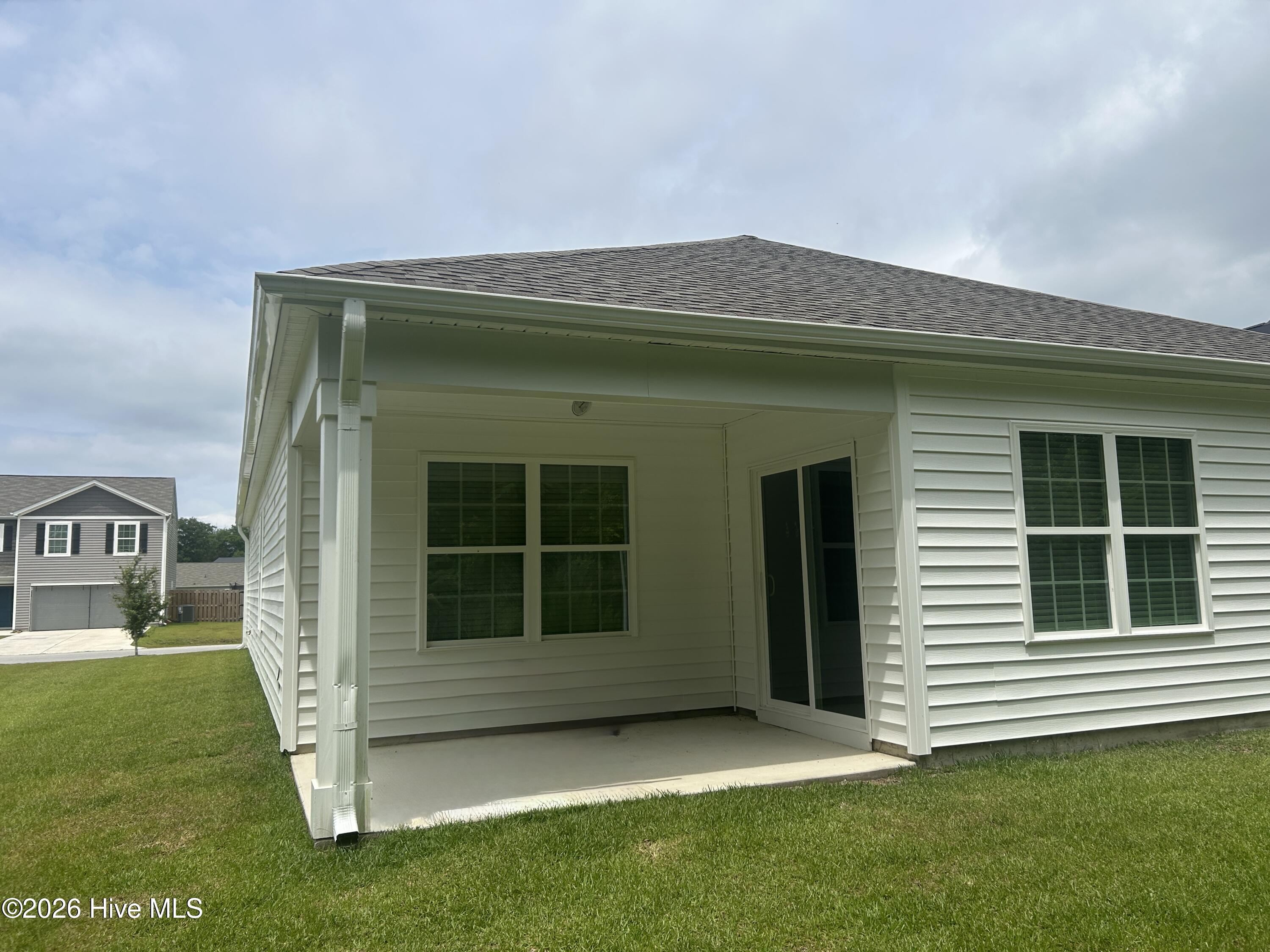 100549167 | Photo 23