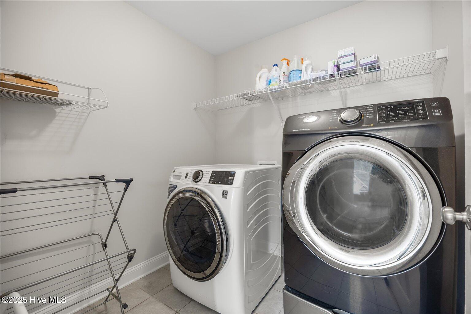 100530292 | Photo 25