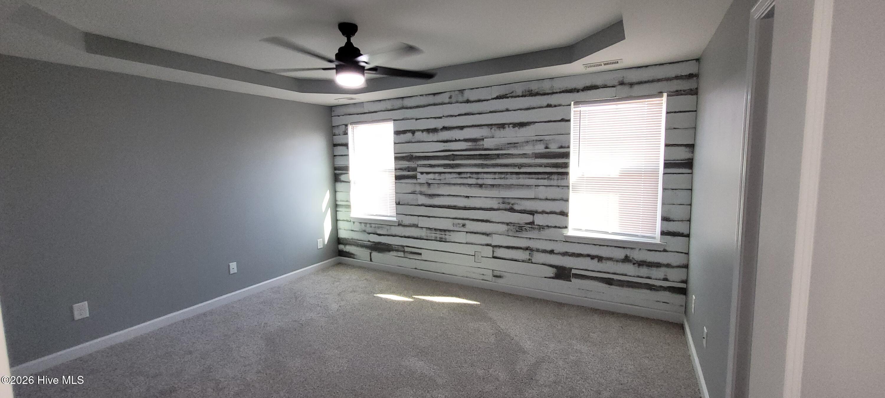 100550457 | Photo 28