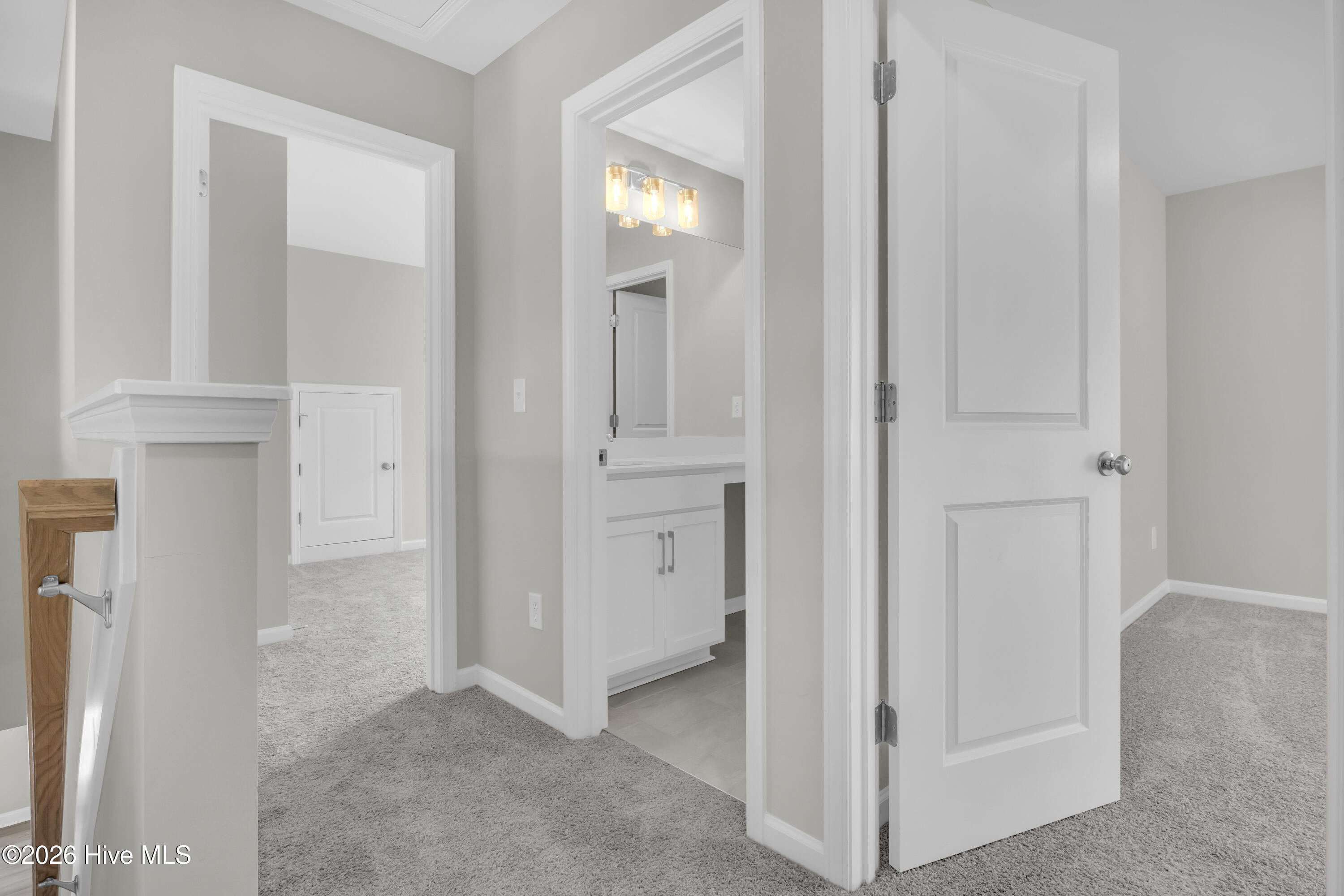 100552791 | Photo 50