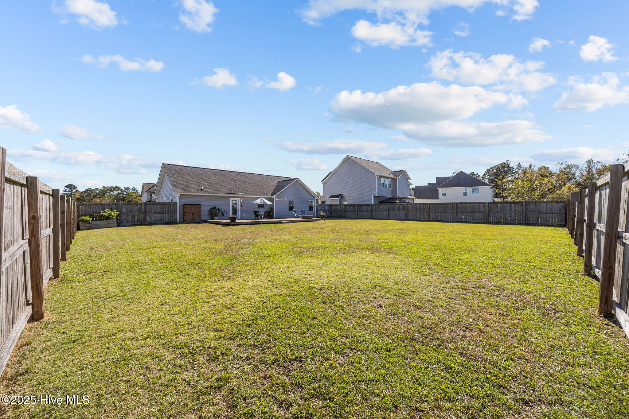 100537004 | Photo 39