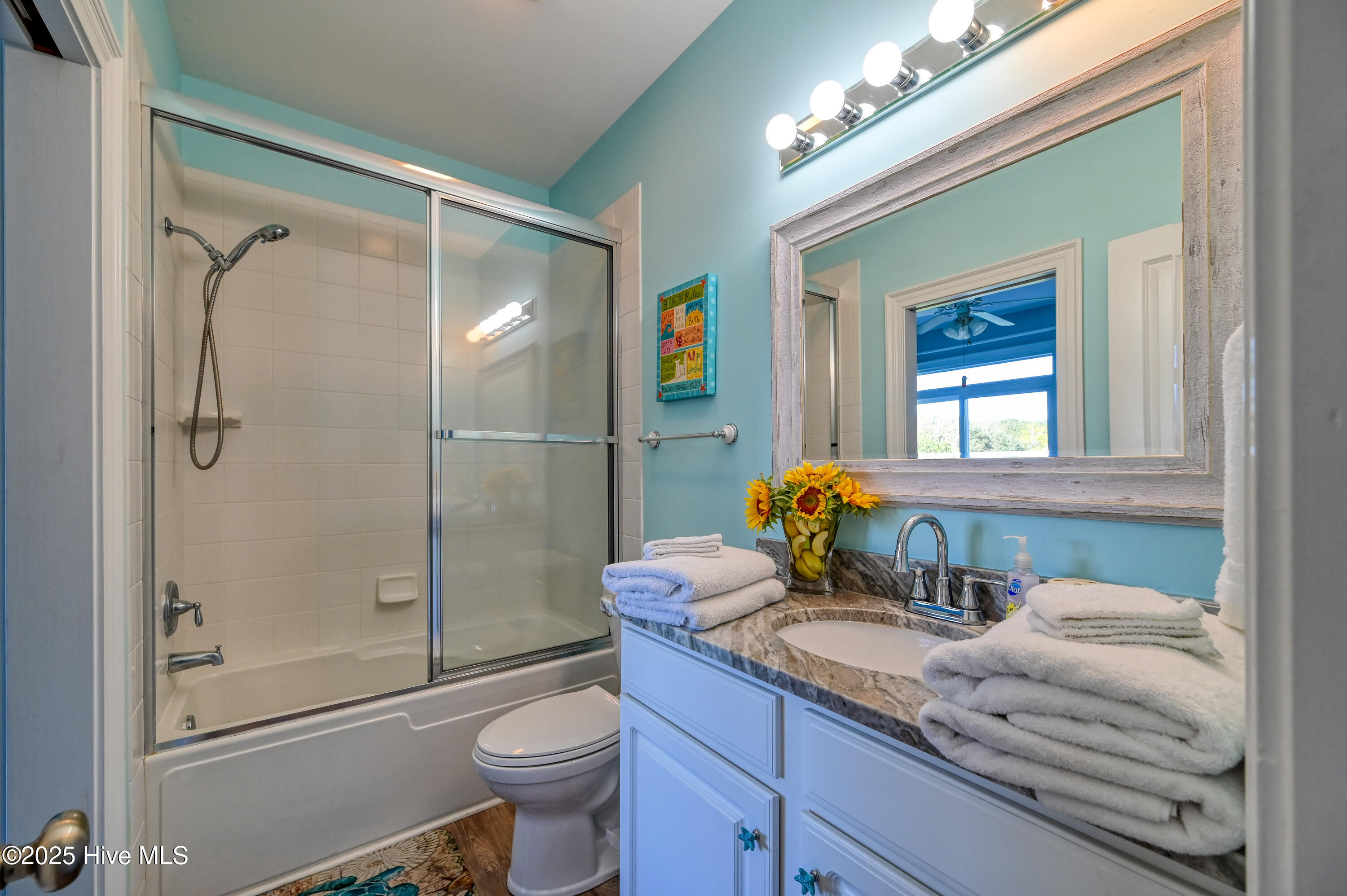 100518559 | Photo 29