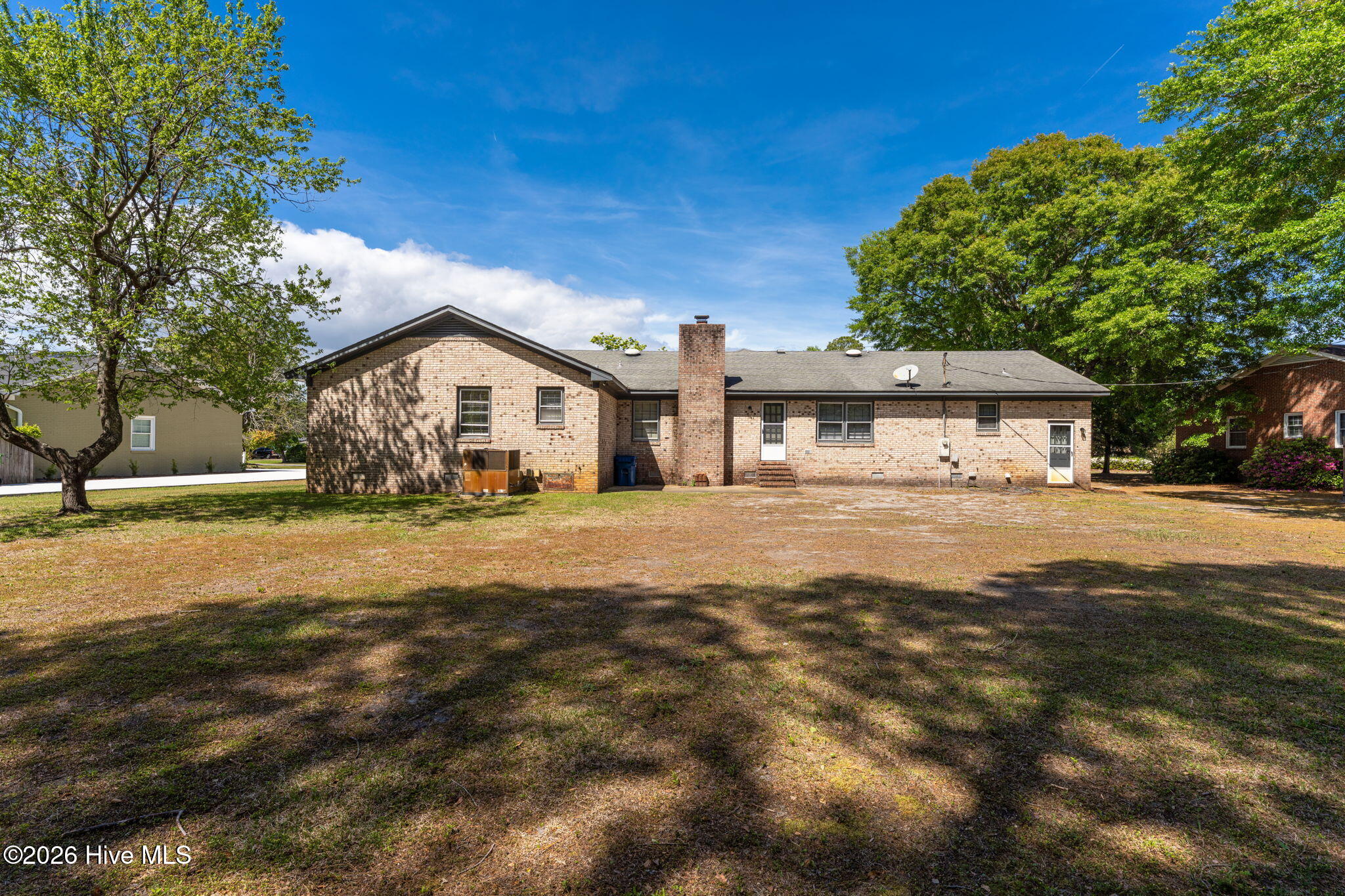 100566368 | Photo 33