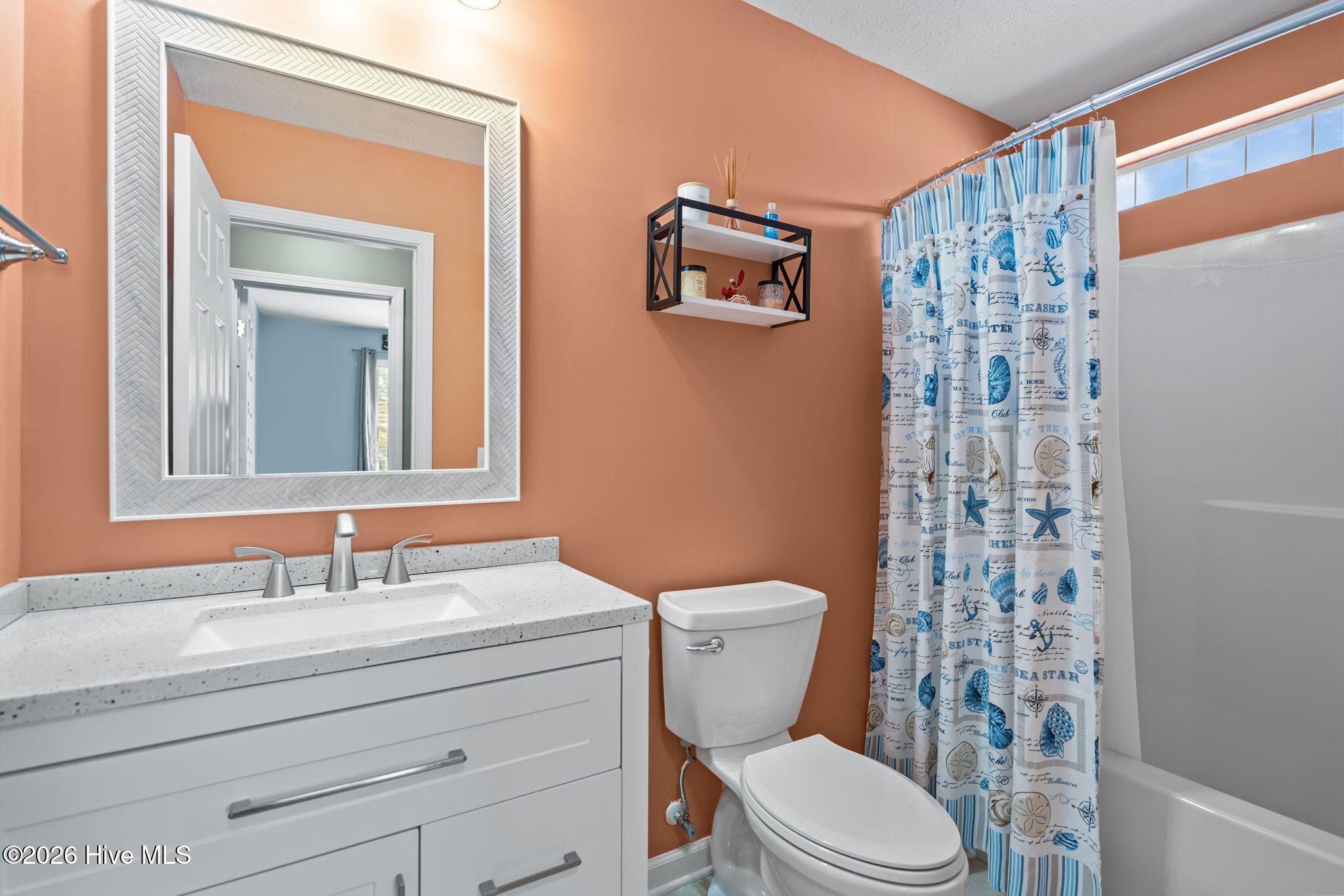 100564020 | Photo 28