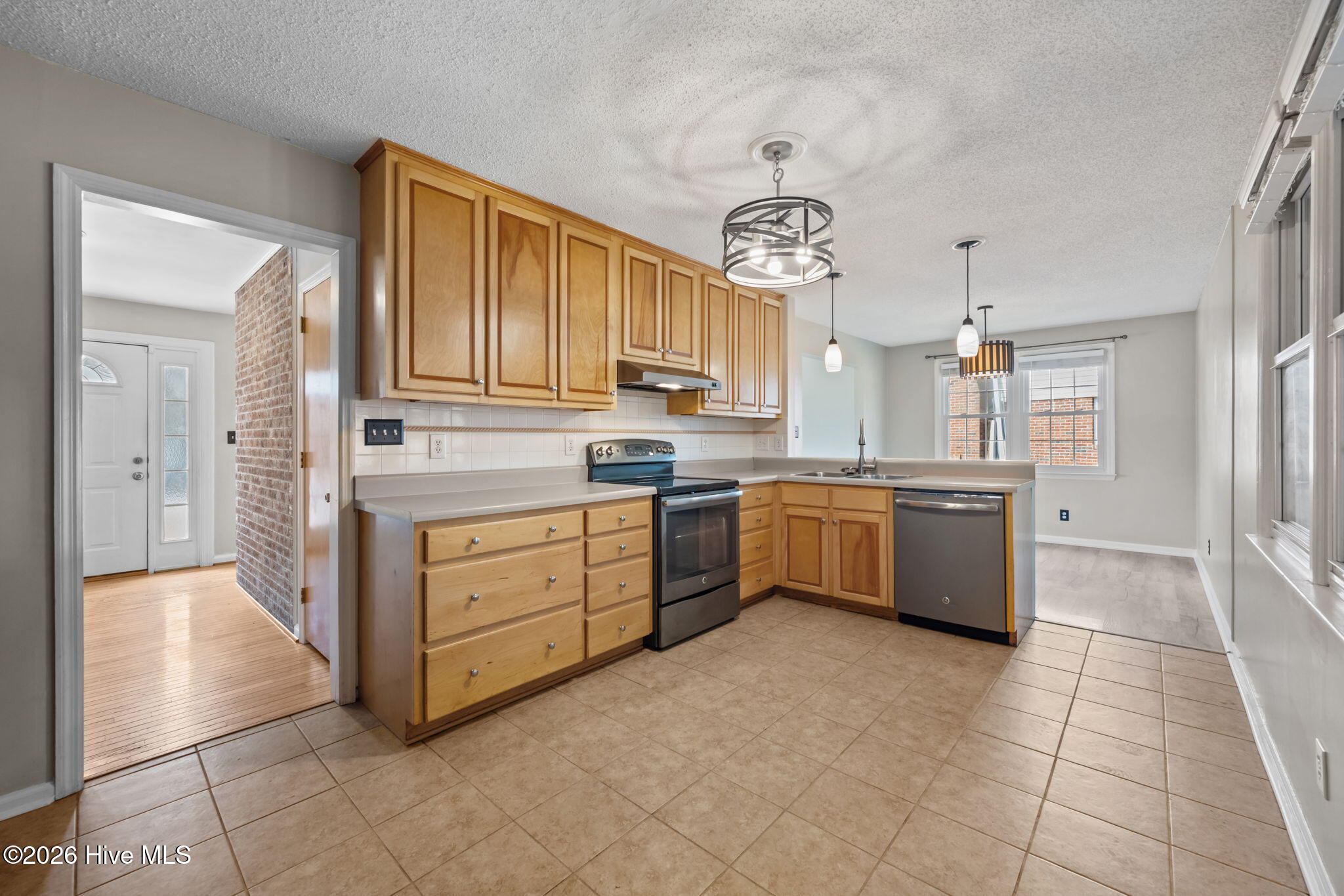 100554192 | Photo 36