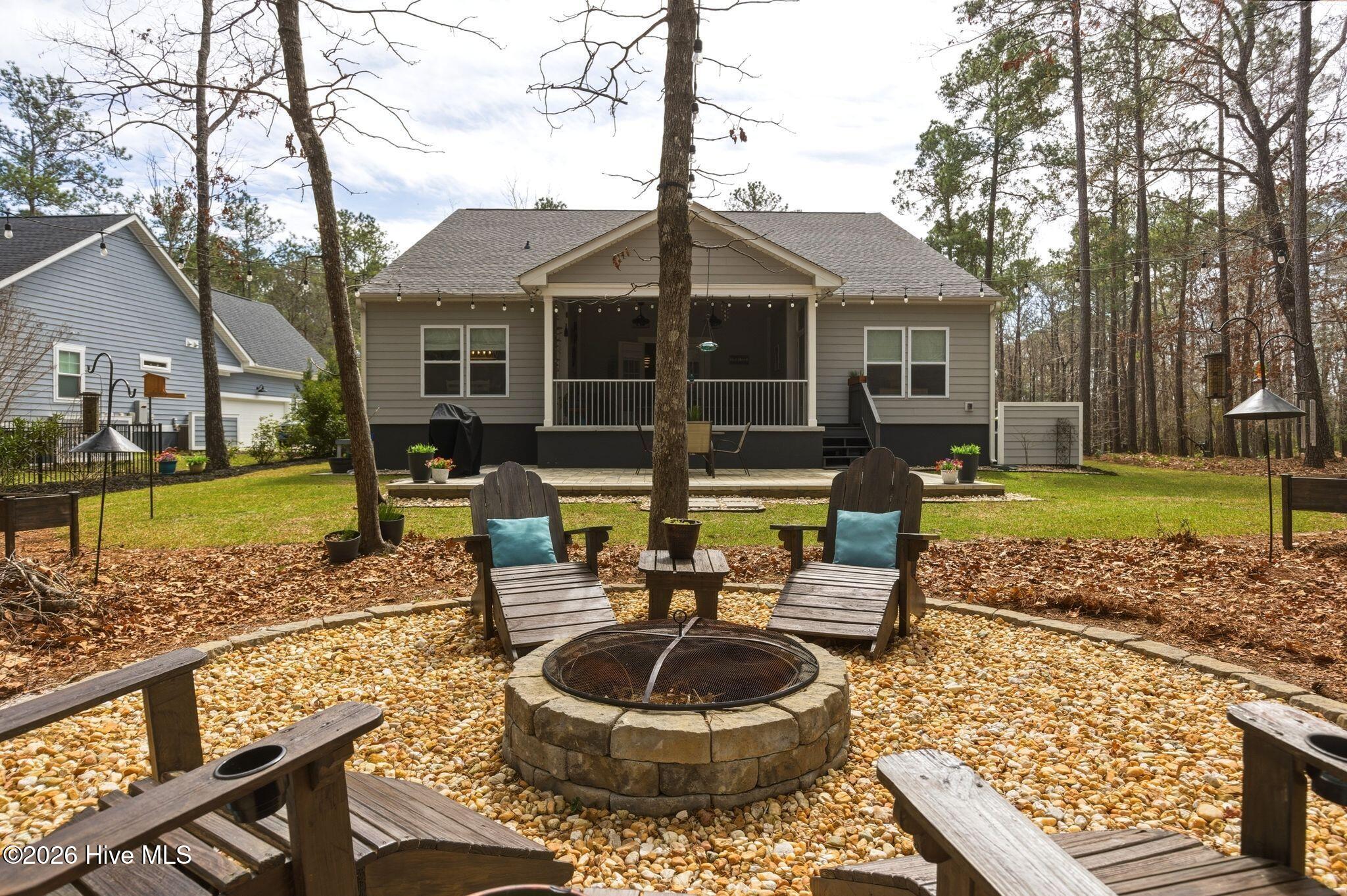 100560702 | Photo 25