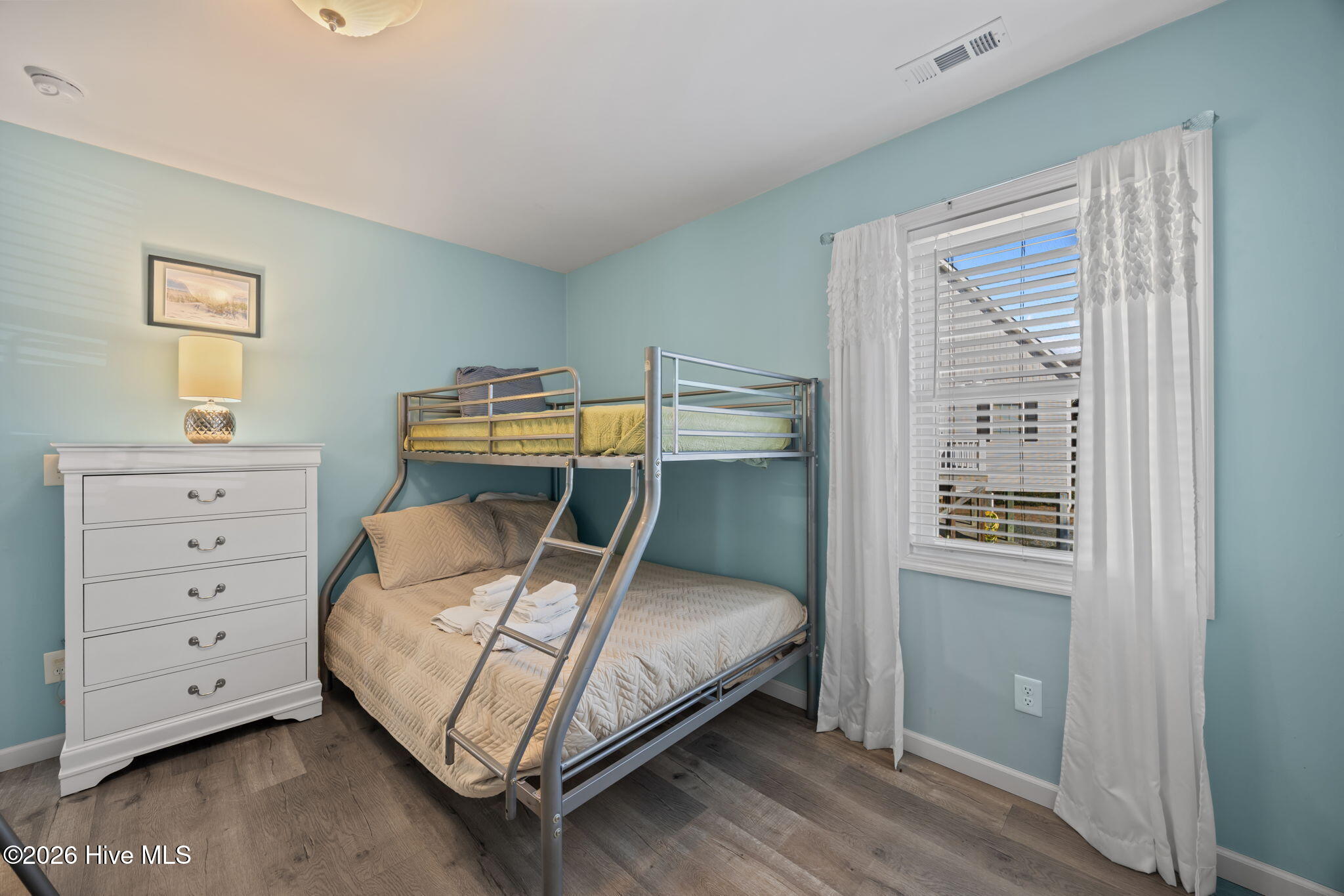 100553984 | Photo 39