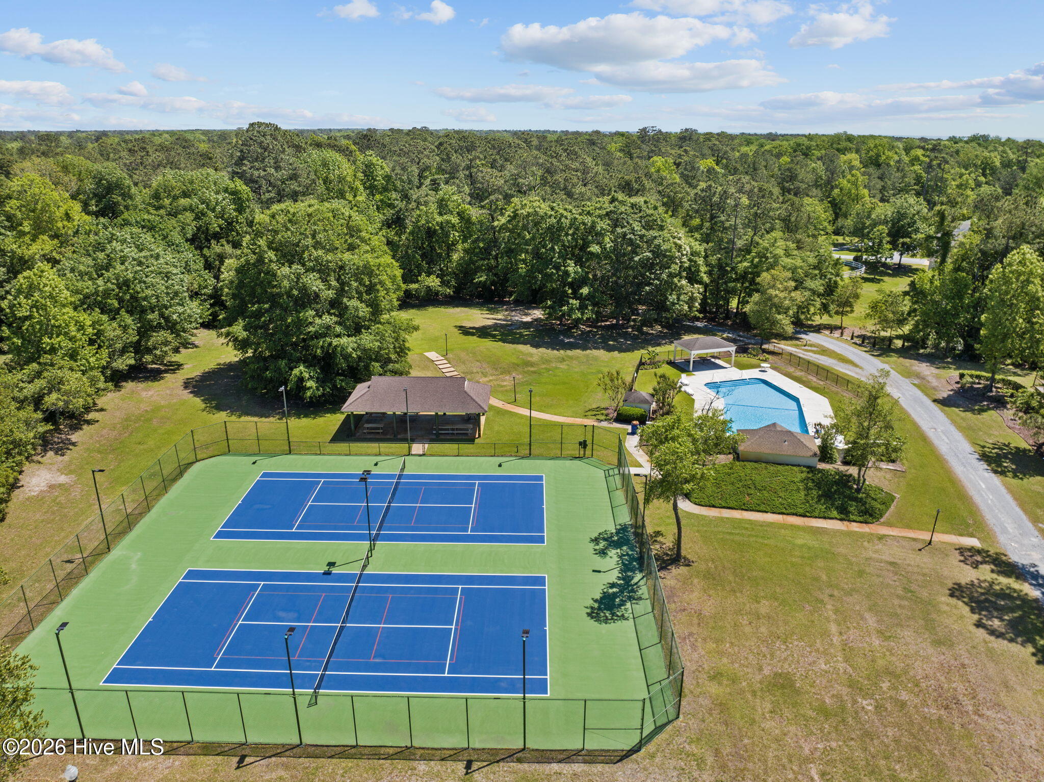 100566934 | Photo 73