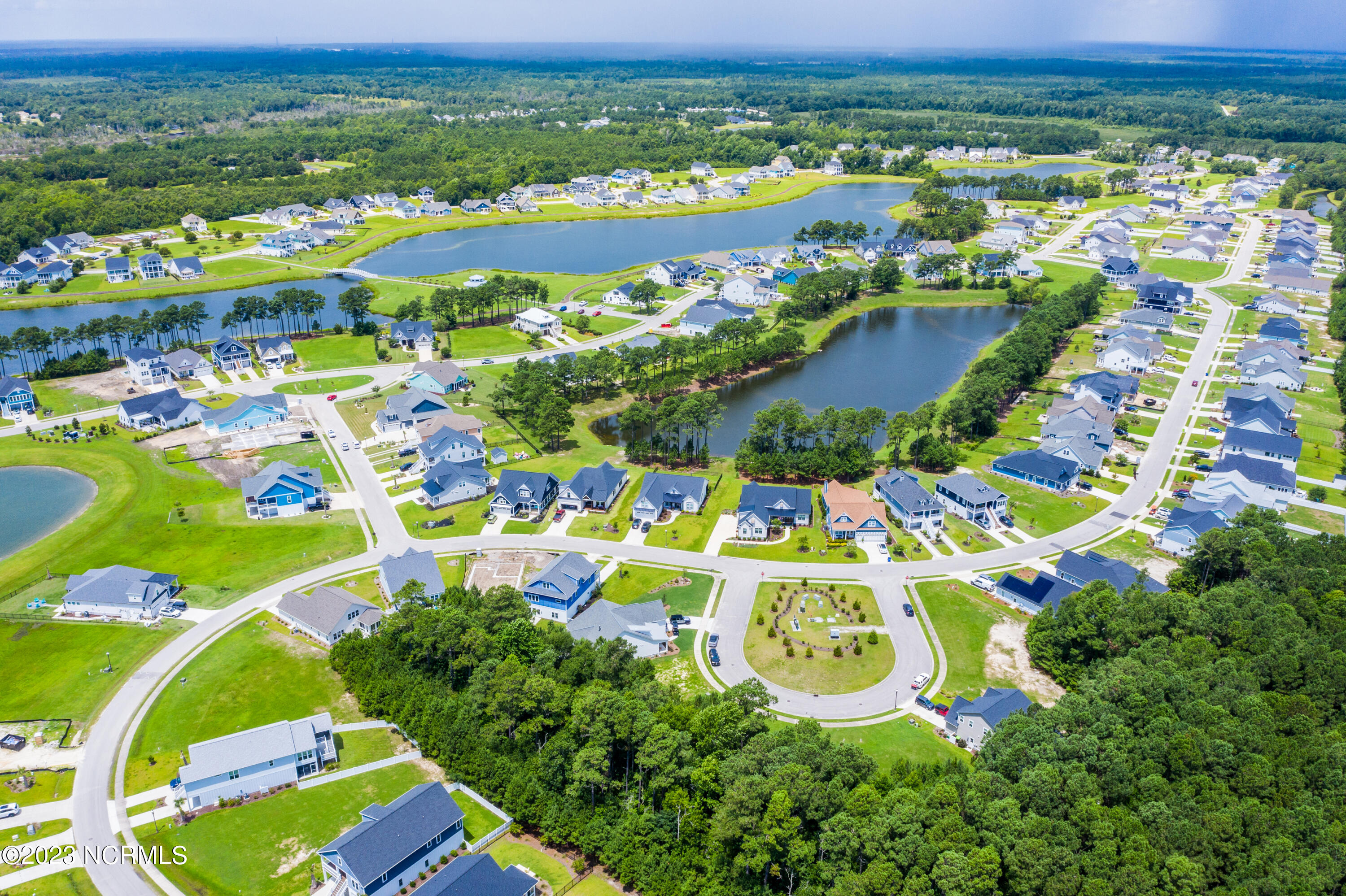 100523776 | Photo 25