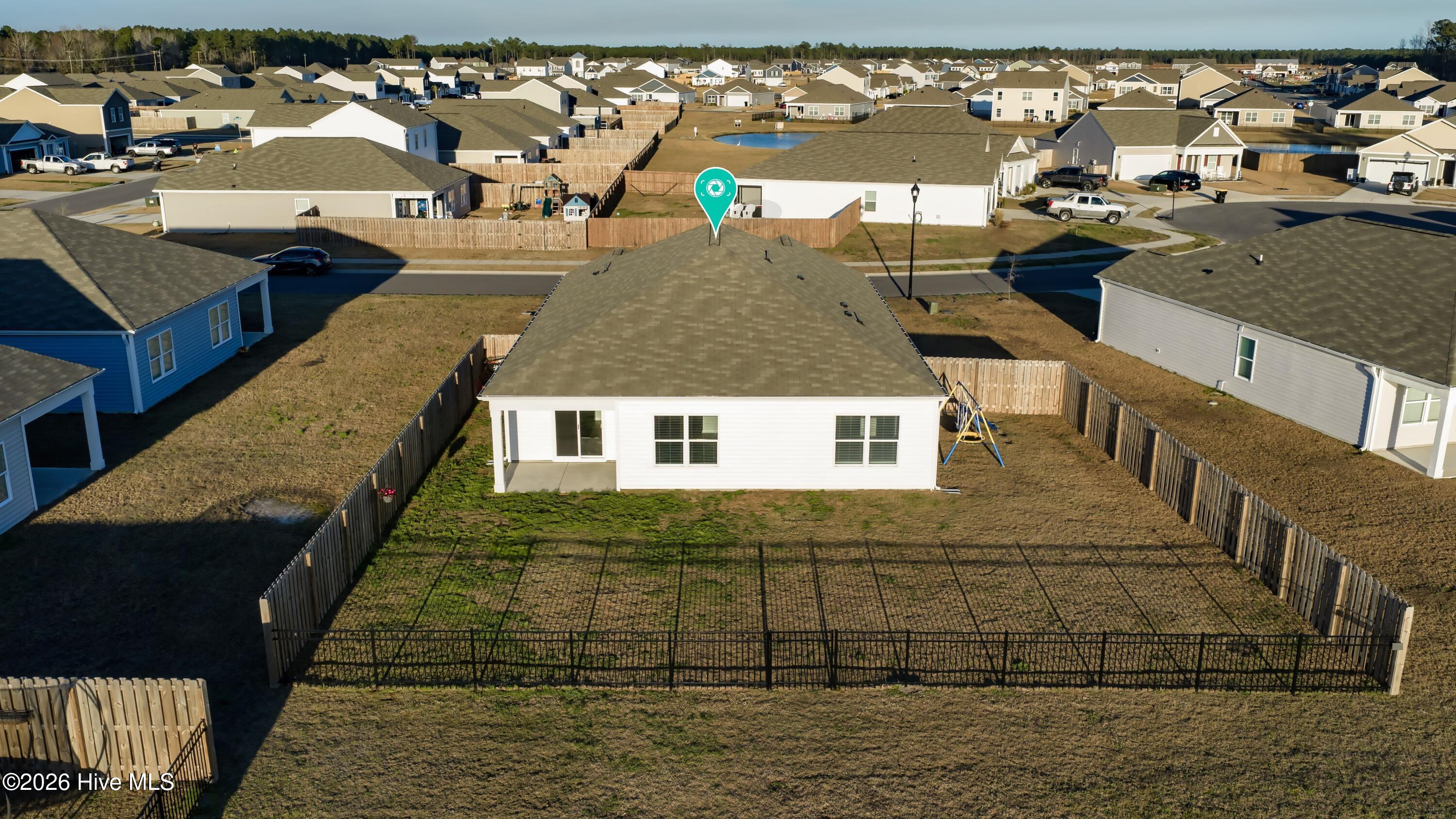 100558236 | Photo 34