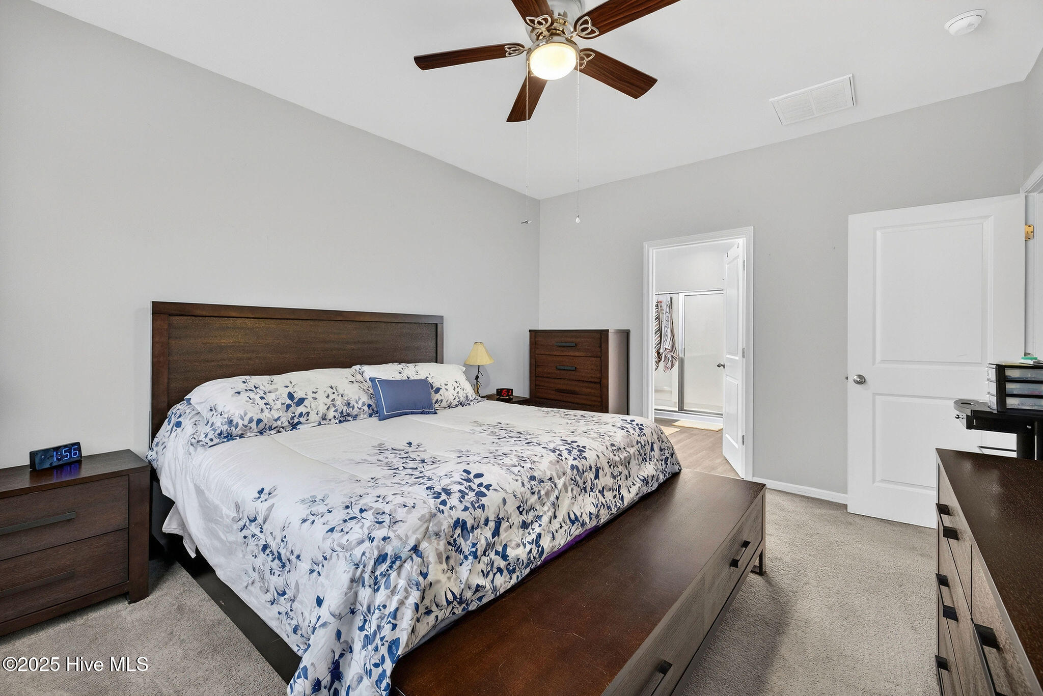 100543614 | Photo 17