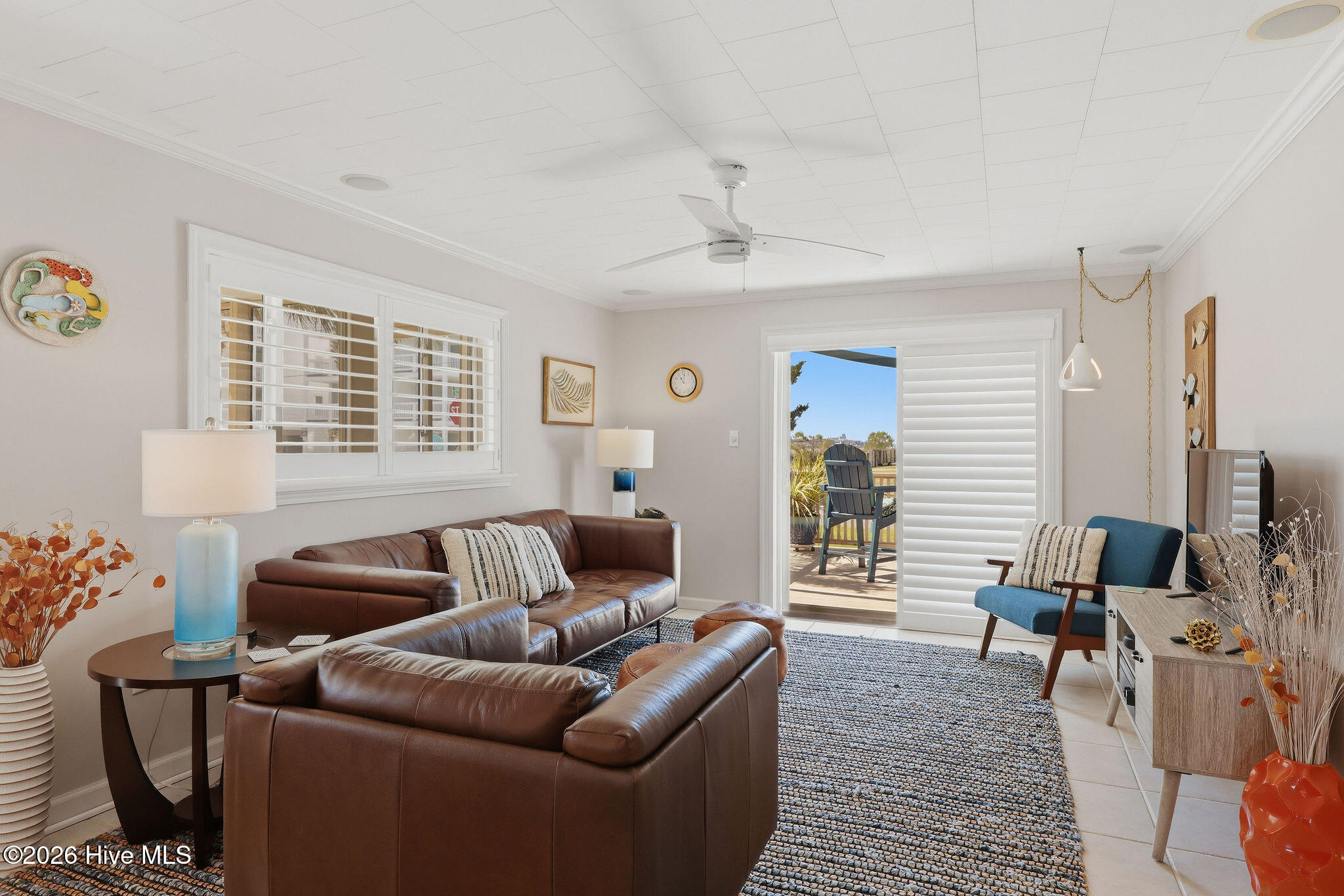 100566548 | Photo 18