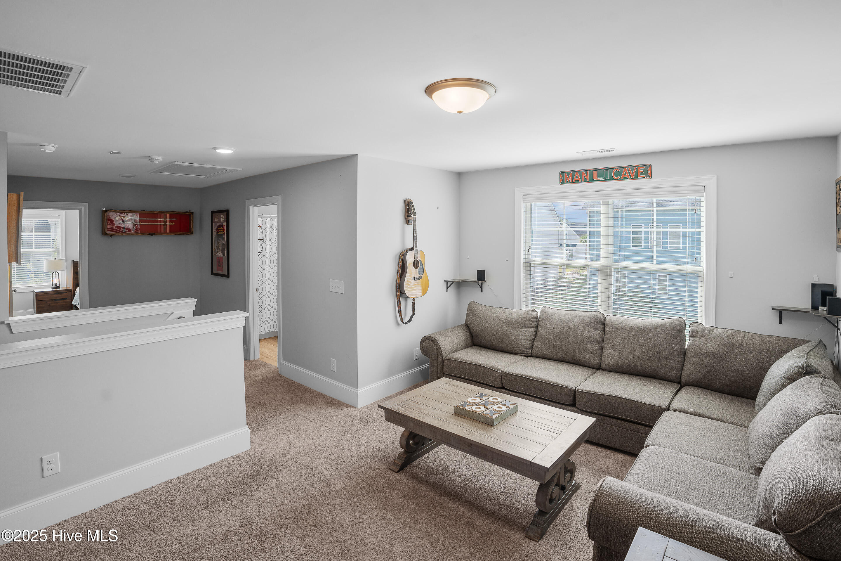 100546776 | Photo 39