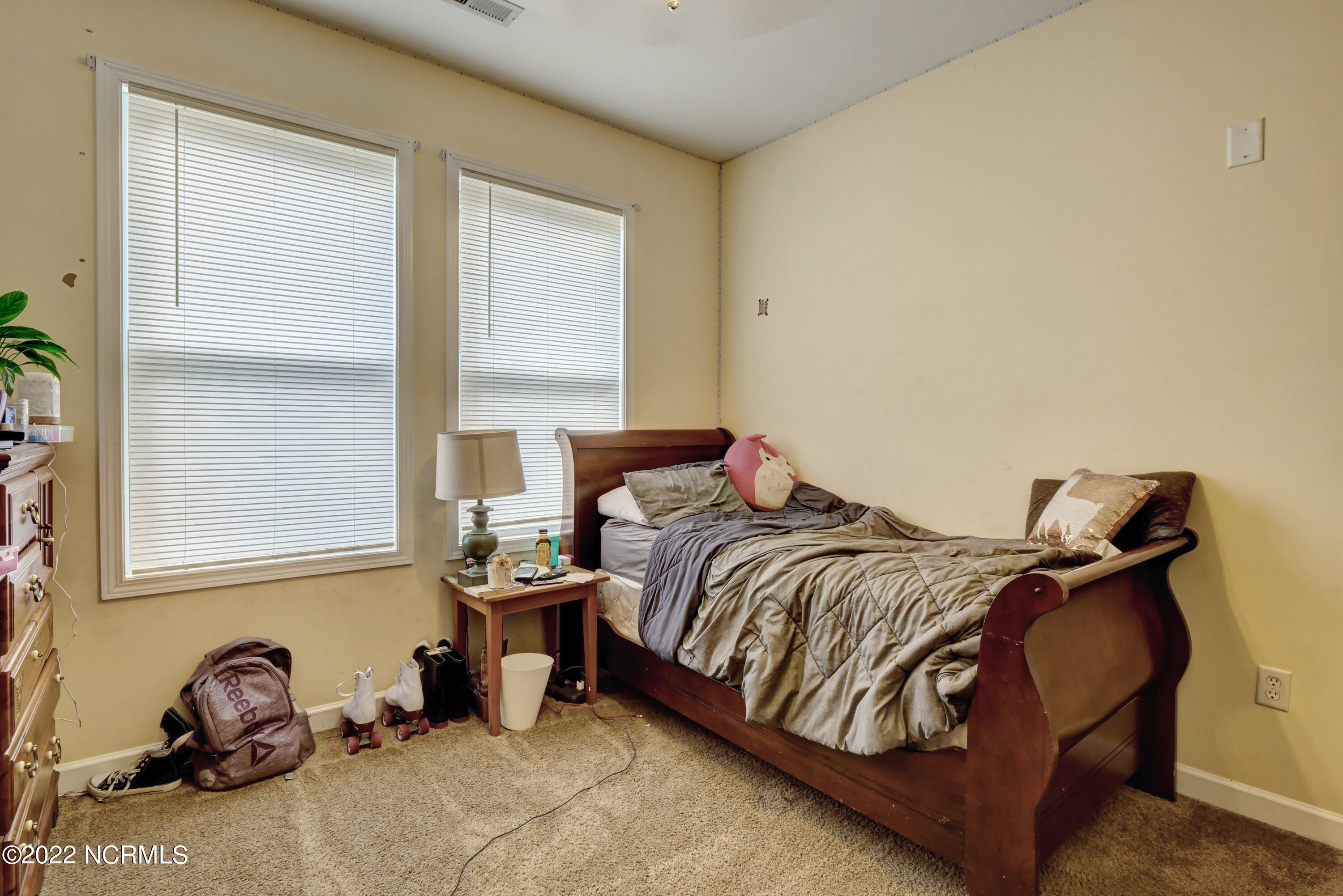 100550235 | Photo 19