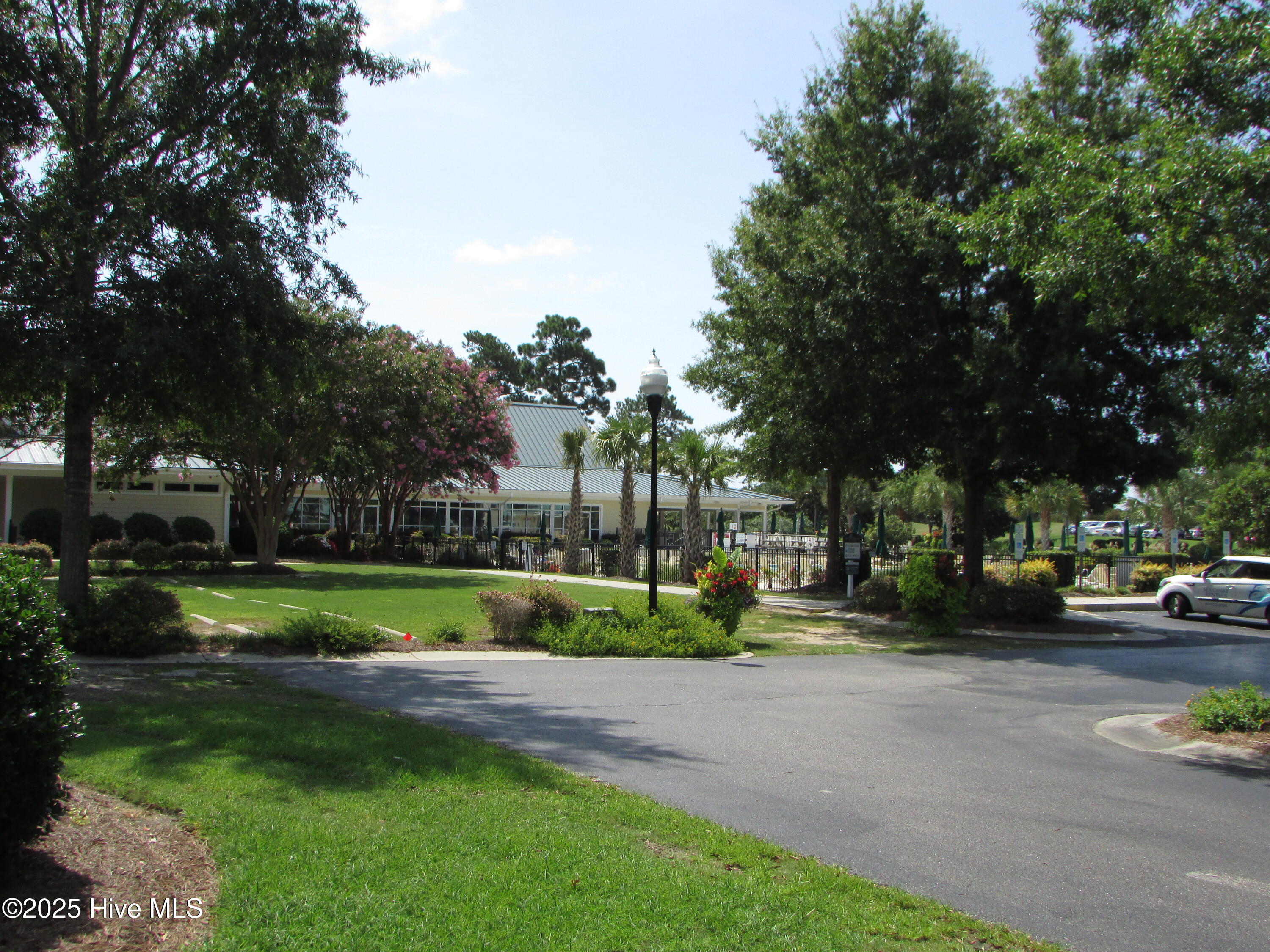 100560867 | Photo 37