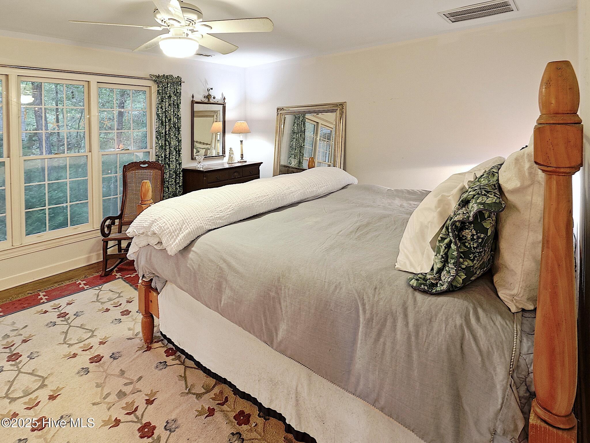 100504796 | Photo 39