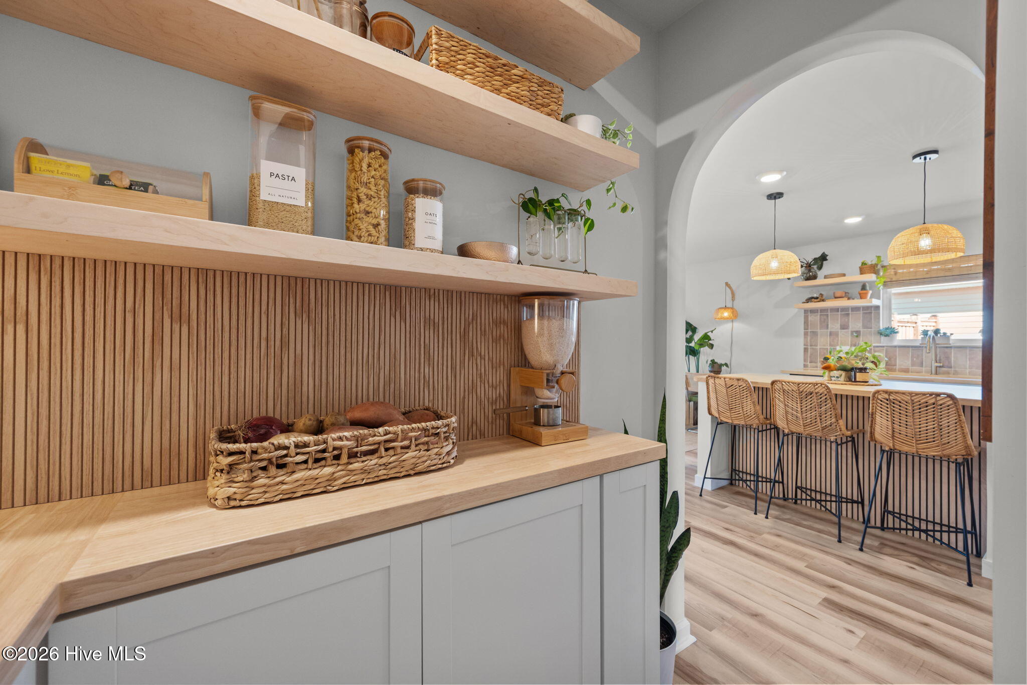 100557335 | Photo 20