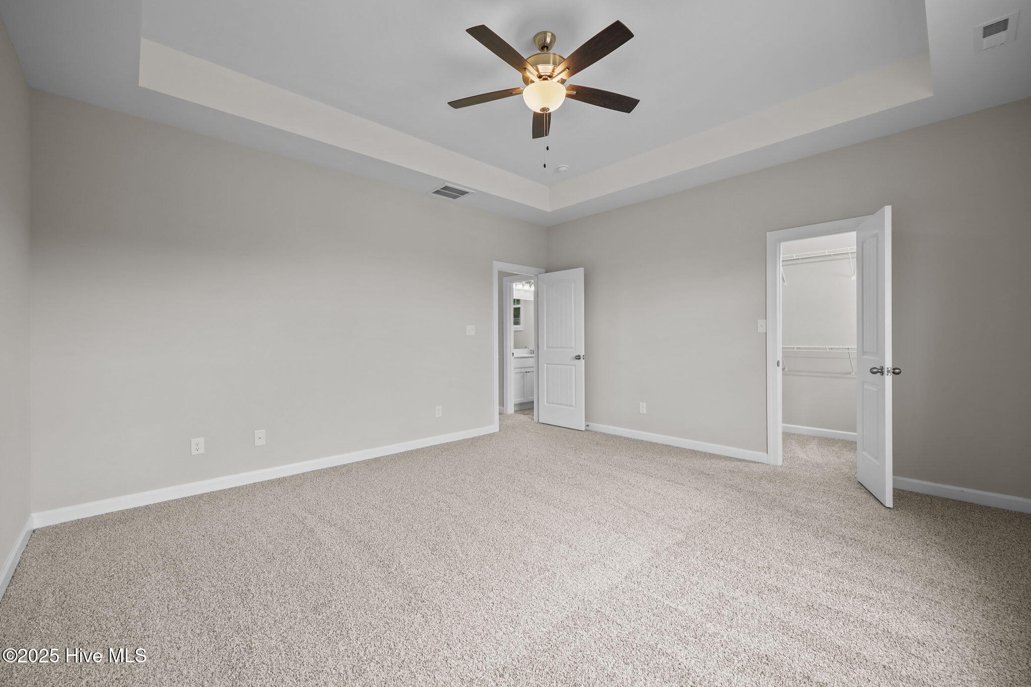 100504160 | Photo 18