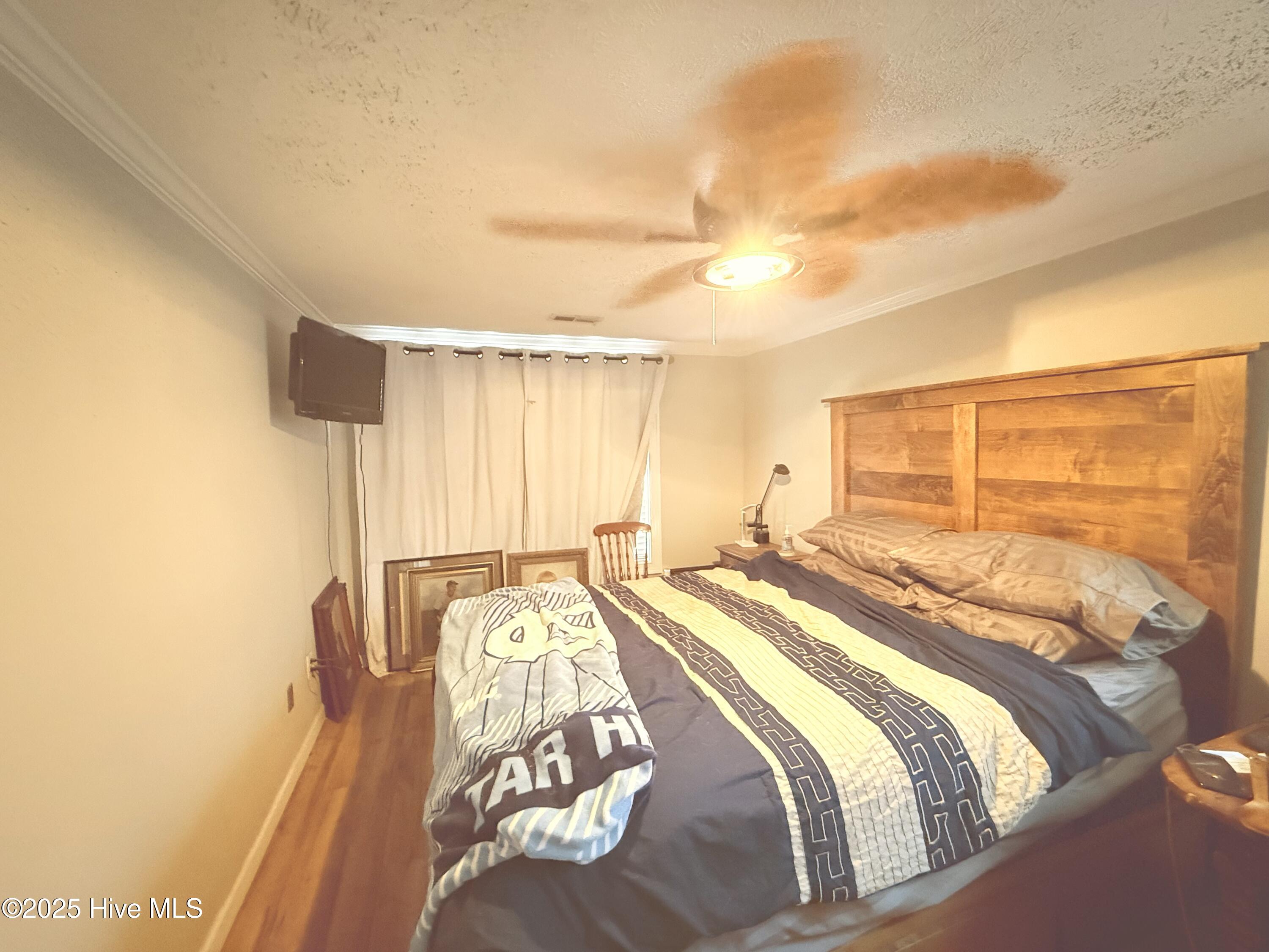 100514641 | Photo 13