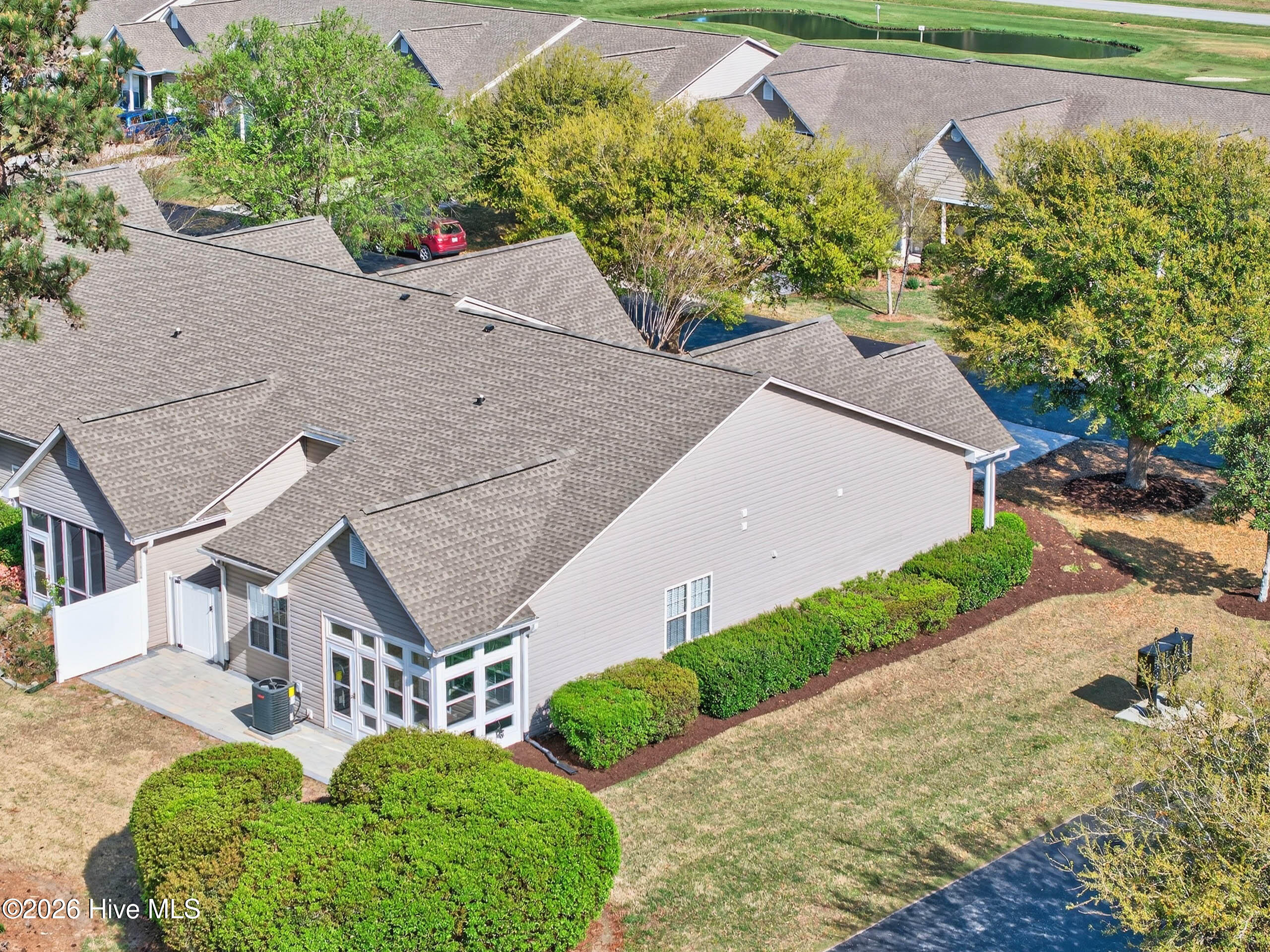 100564275 | Photo 47