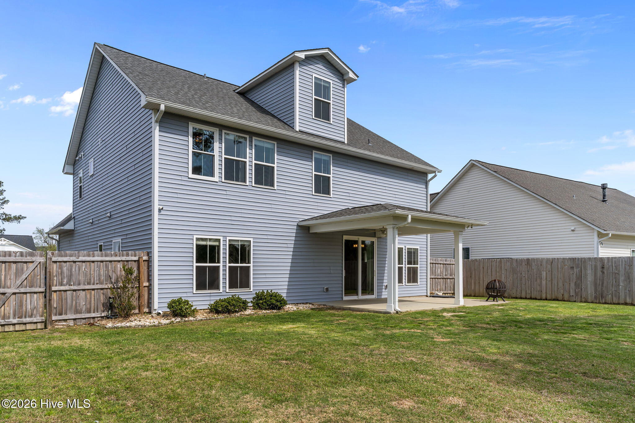 100562653 | Photo 52