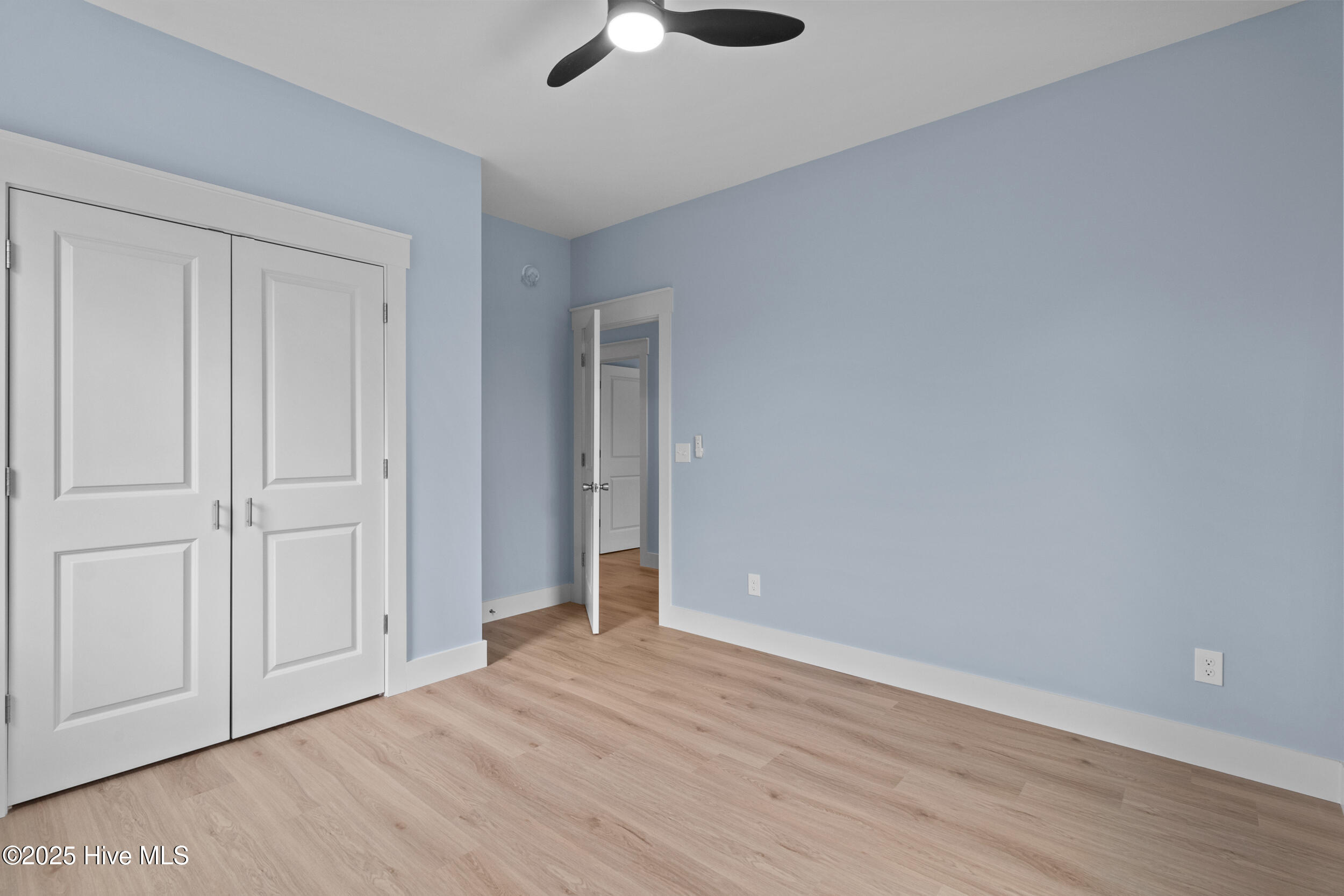 100524139 | Photo 26