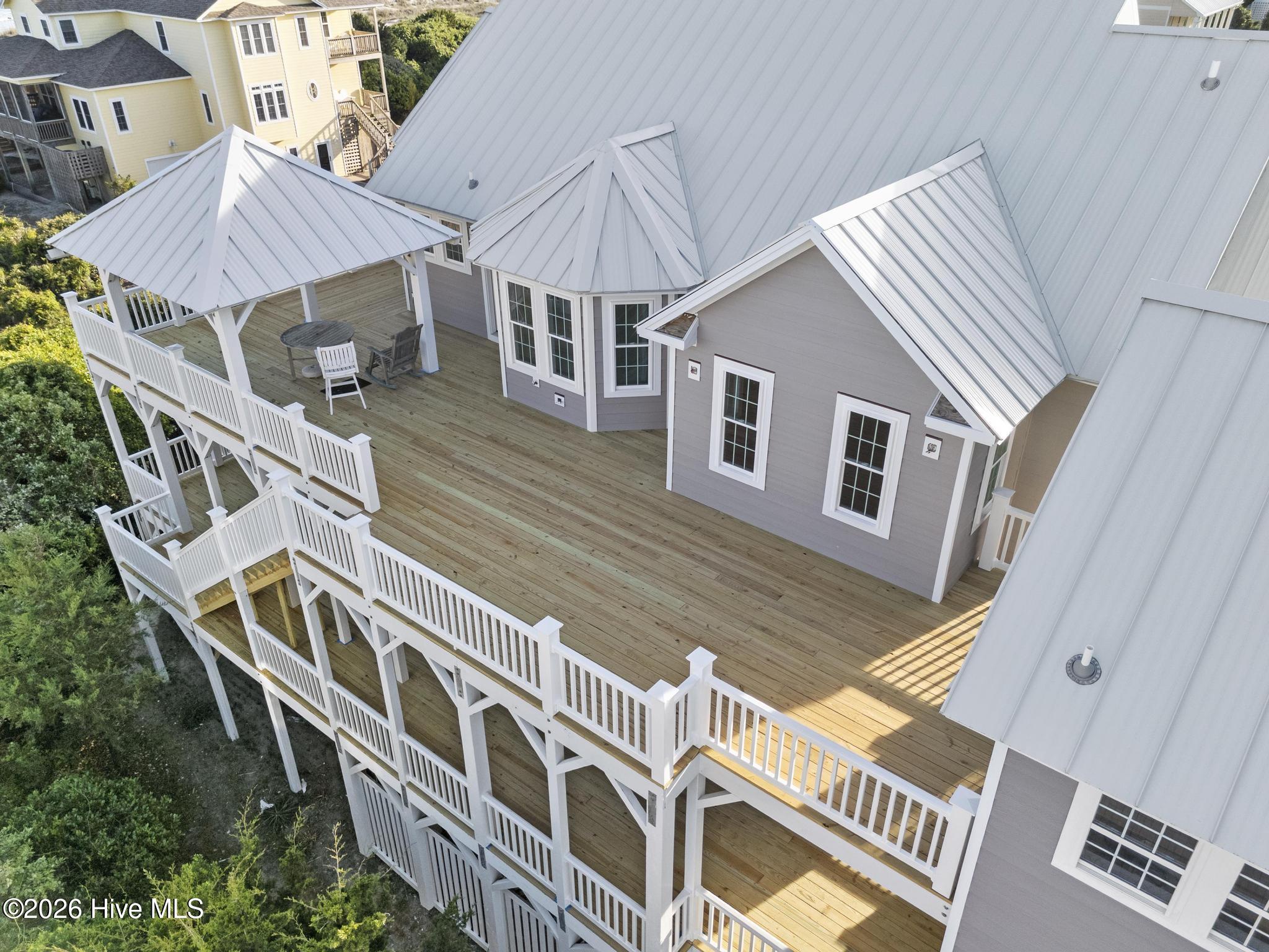 9813 Sandy Court,Emerald Isle