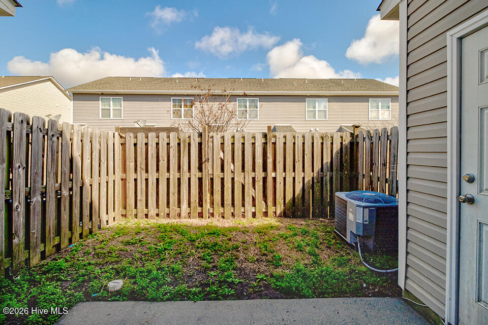 100559193 | Photo 22