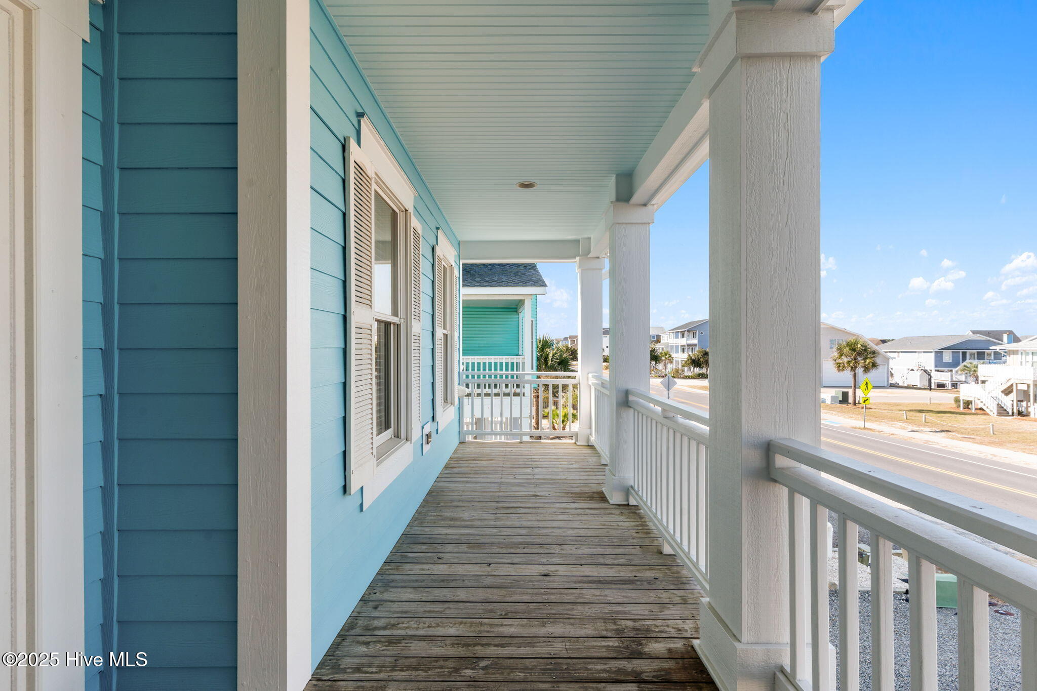 100542576 | Photo 65