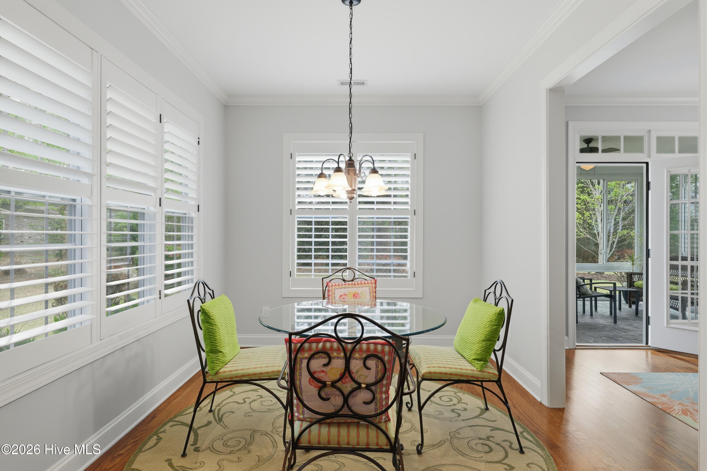 100565162 | Photo 27